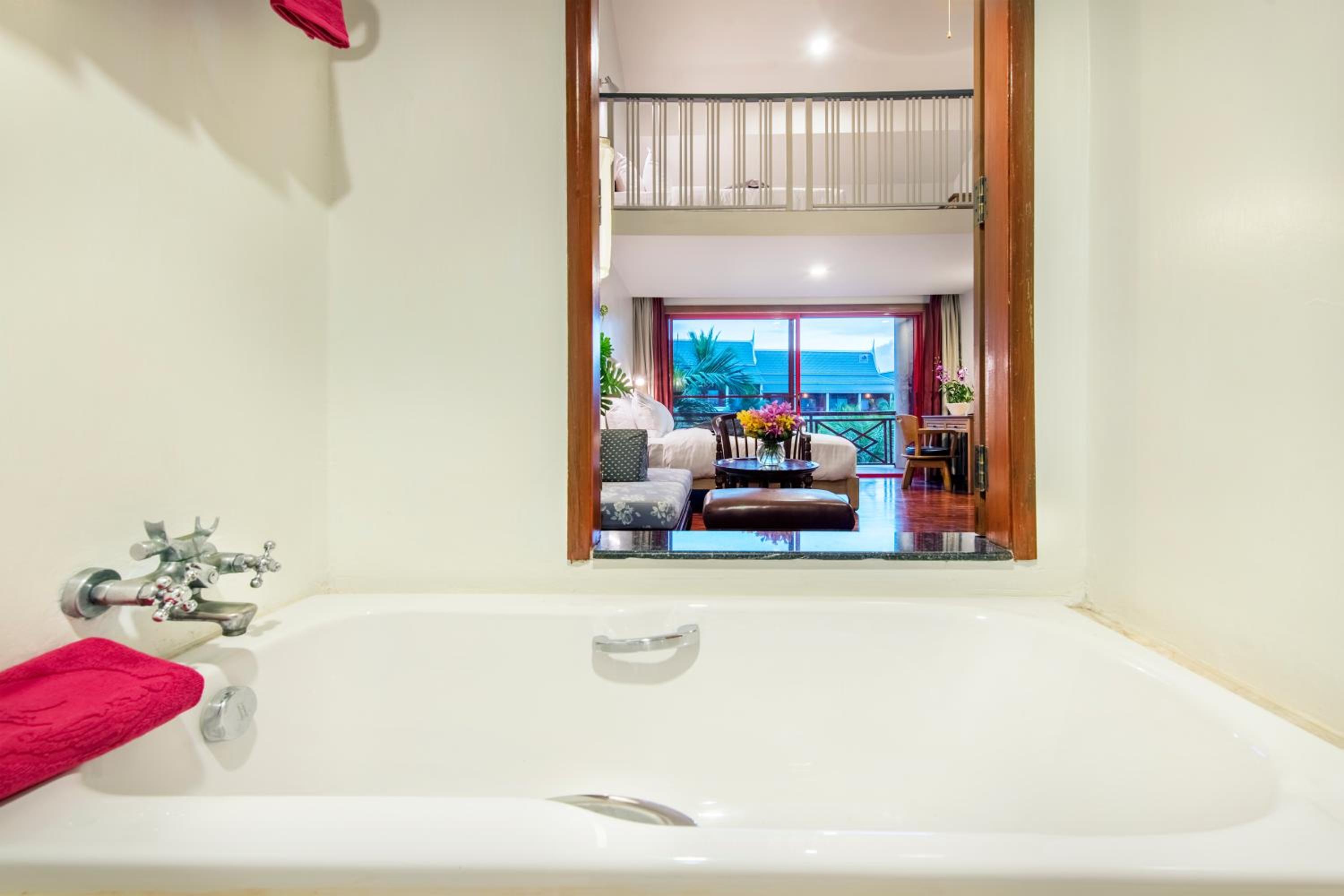 Duplex Suite - Photo 25