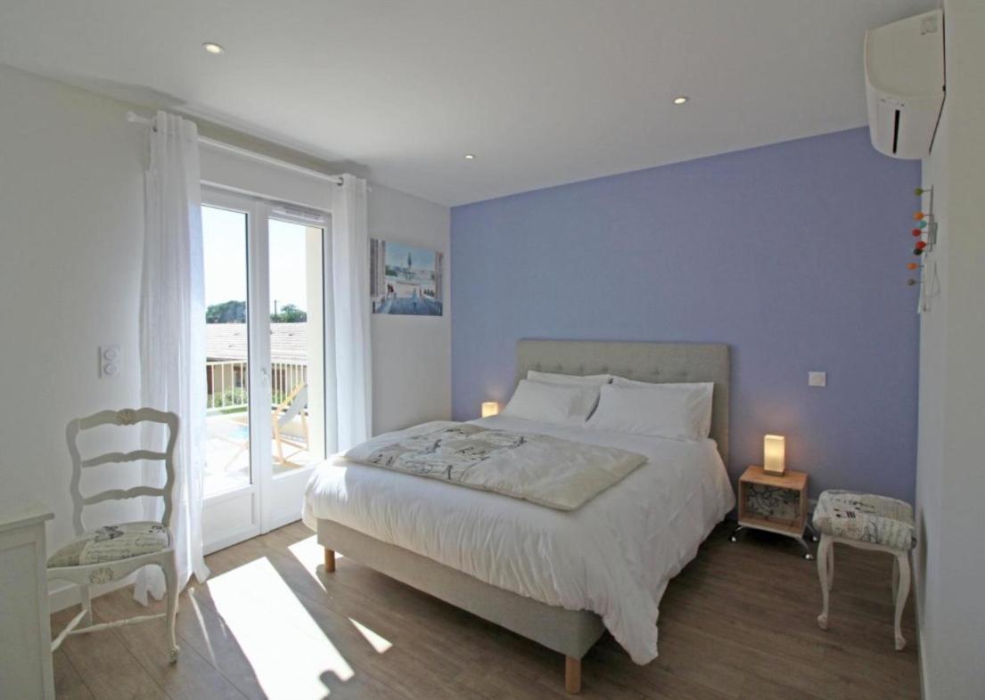 Deluxe Double Room with Balcony photo 3