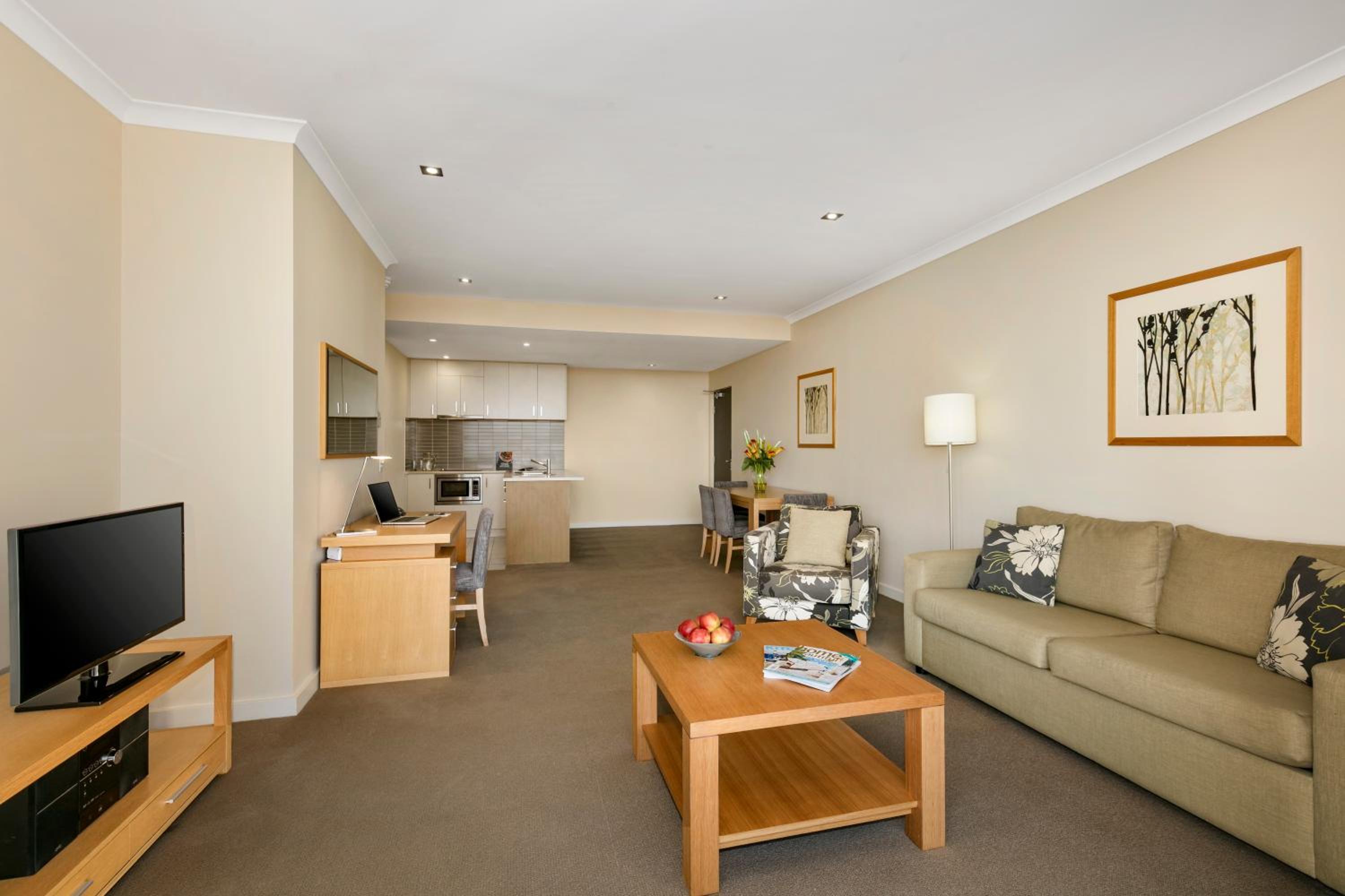 One-Bedroom Apartment - Photo 1