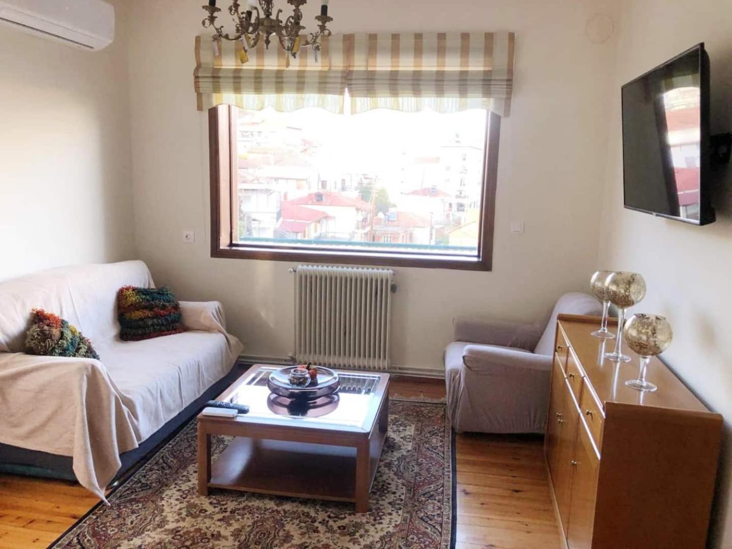 Two-Bedroom Deluxe Apartment with Balcony