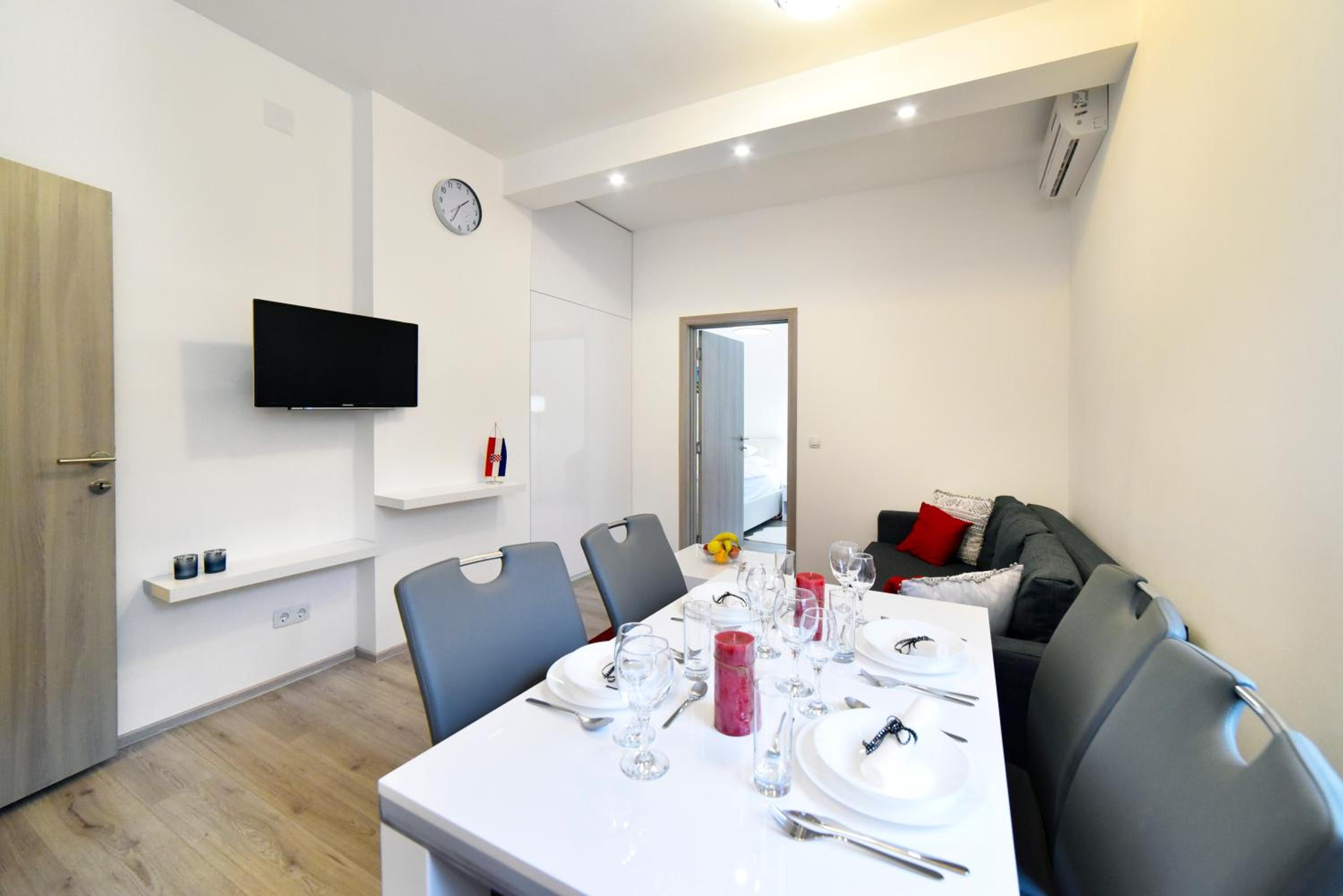 Apartment - Photo 16