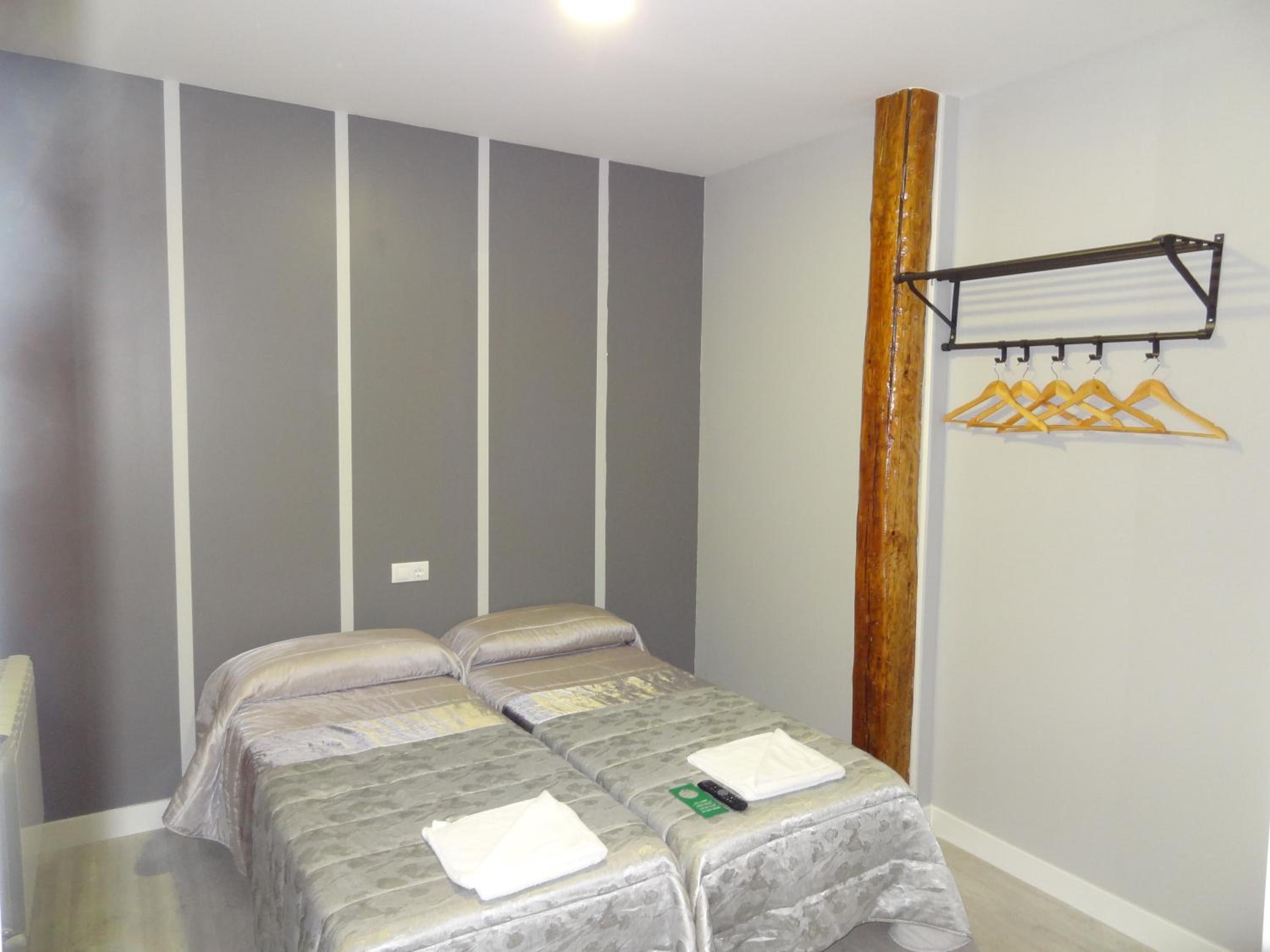 Double Room with Private Bathroom photo 3