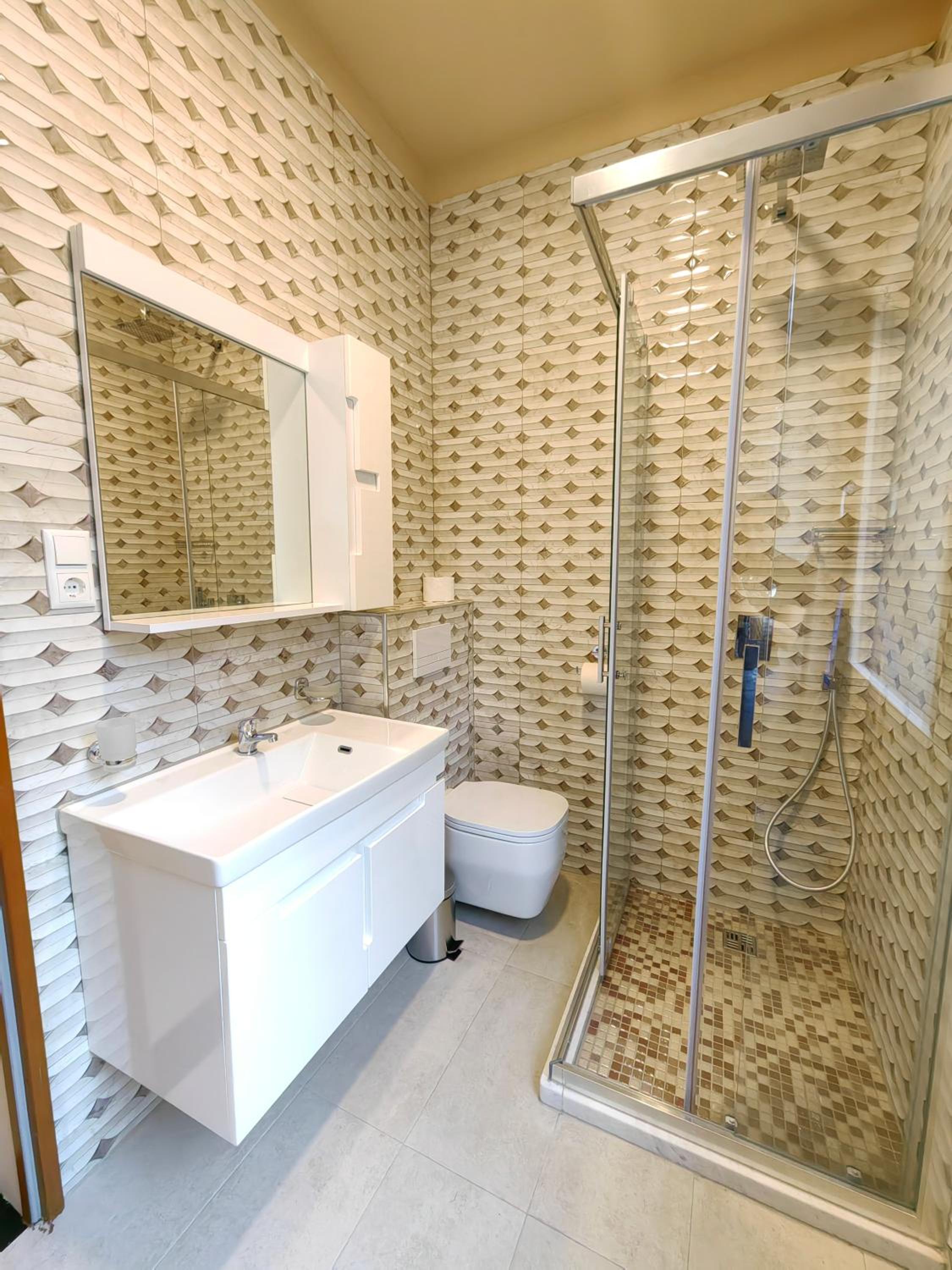 Comfort Triple Room with Shower photo 1