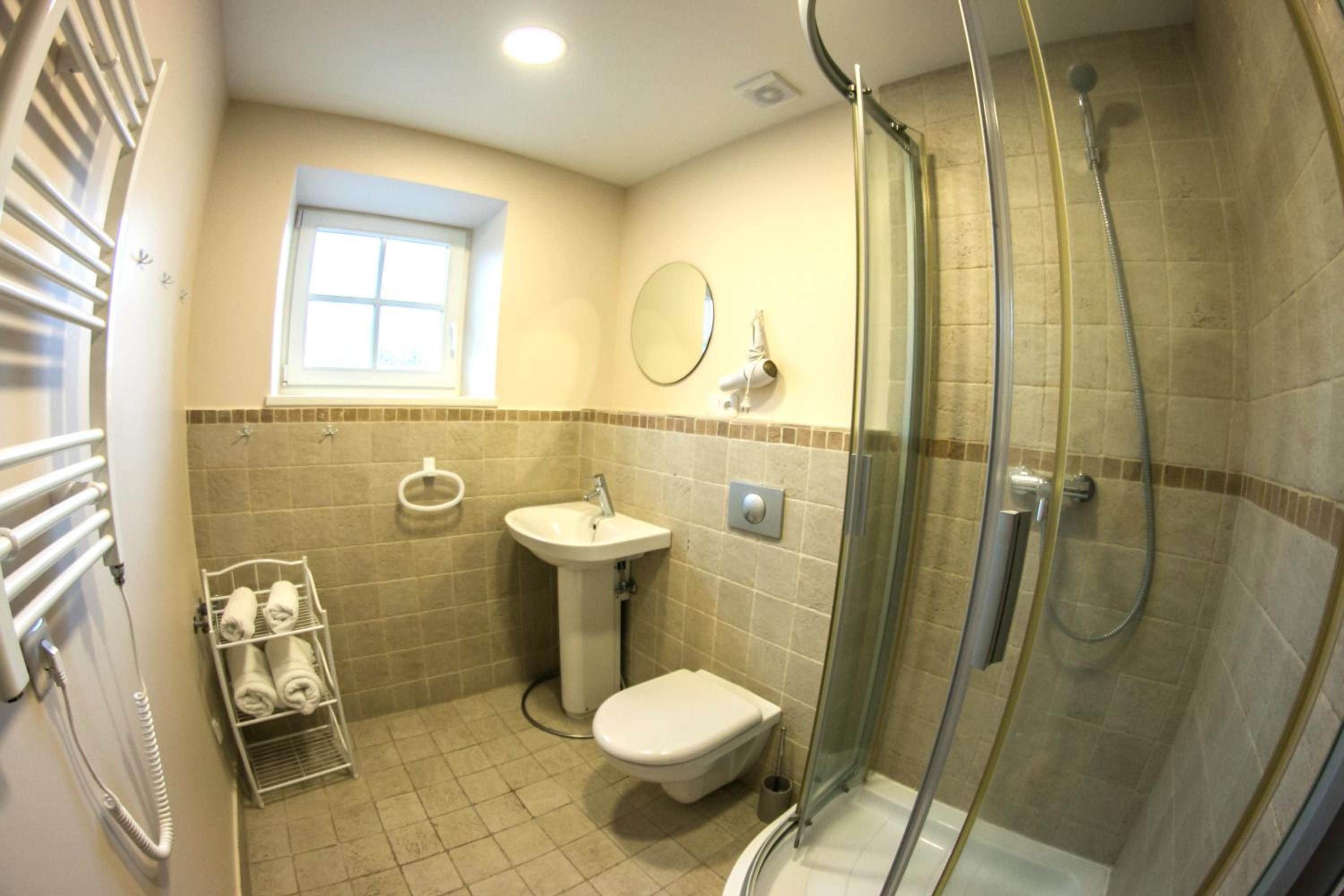 One-Bedroom Apartment with Balcony photo 1