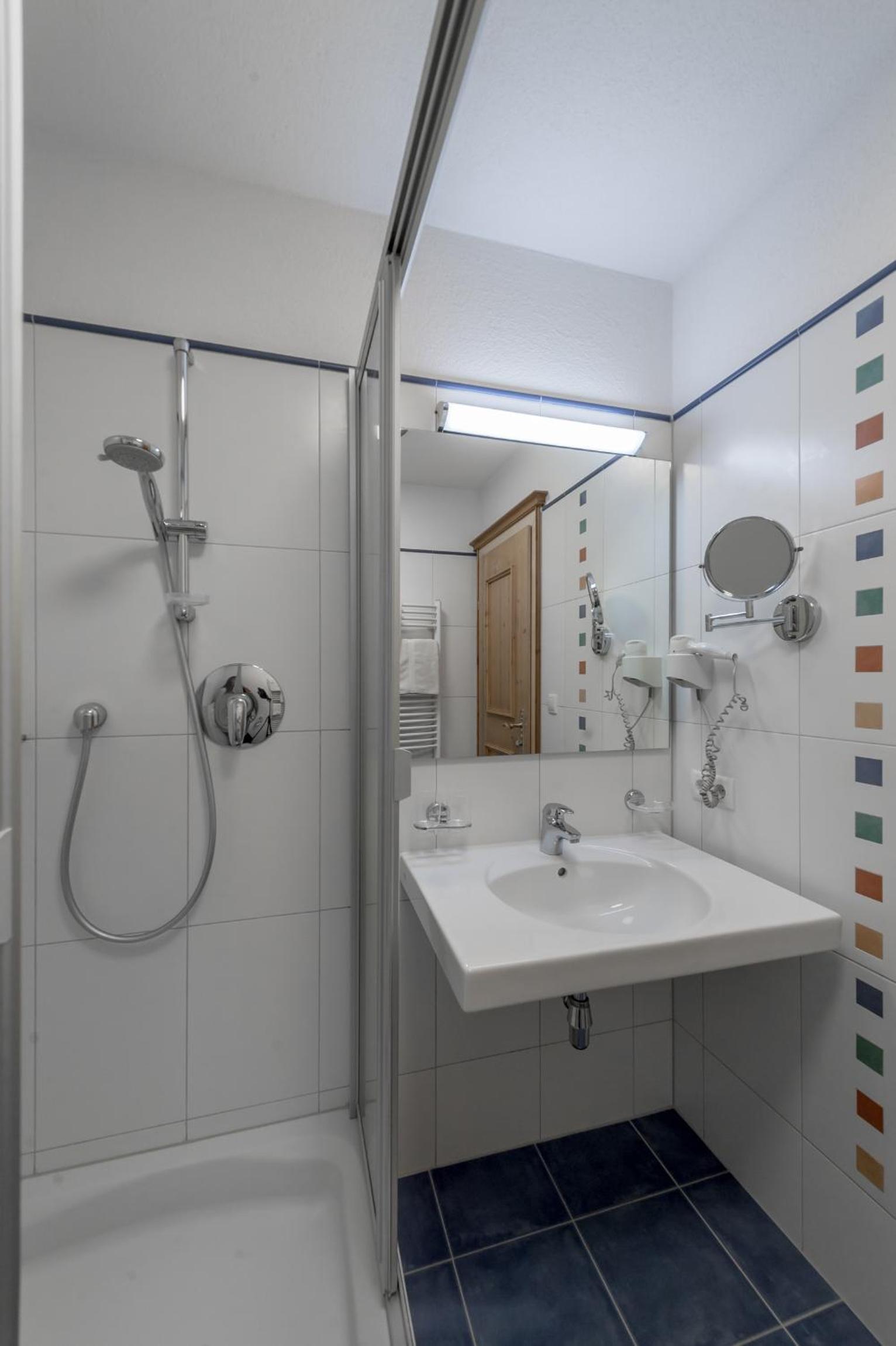 Three-Bedroom Apartment (6 Adults) photo 3