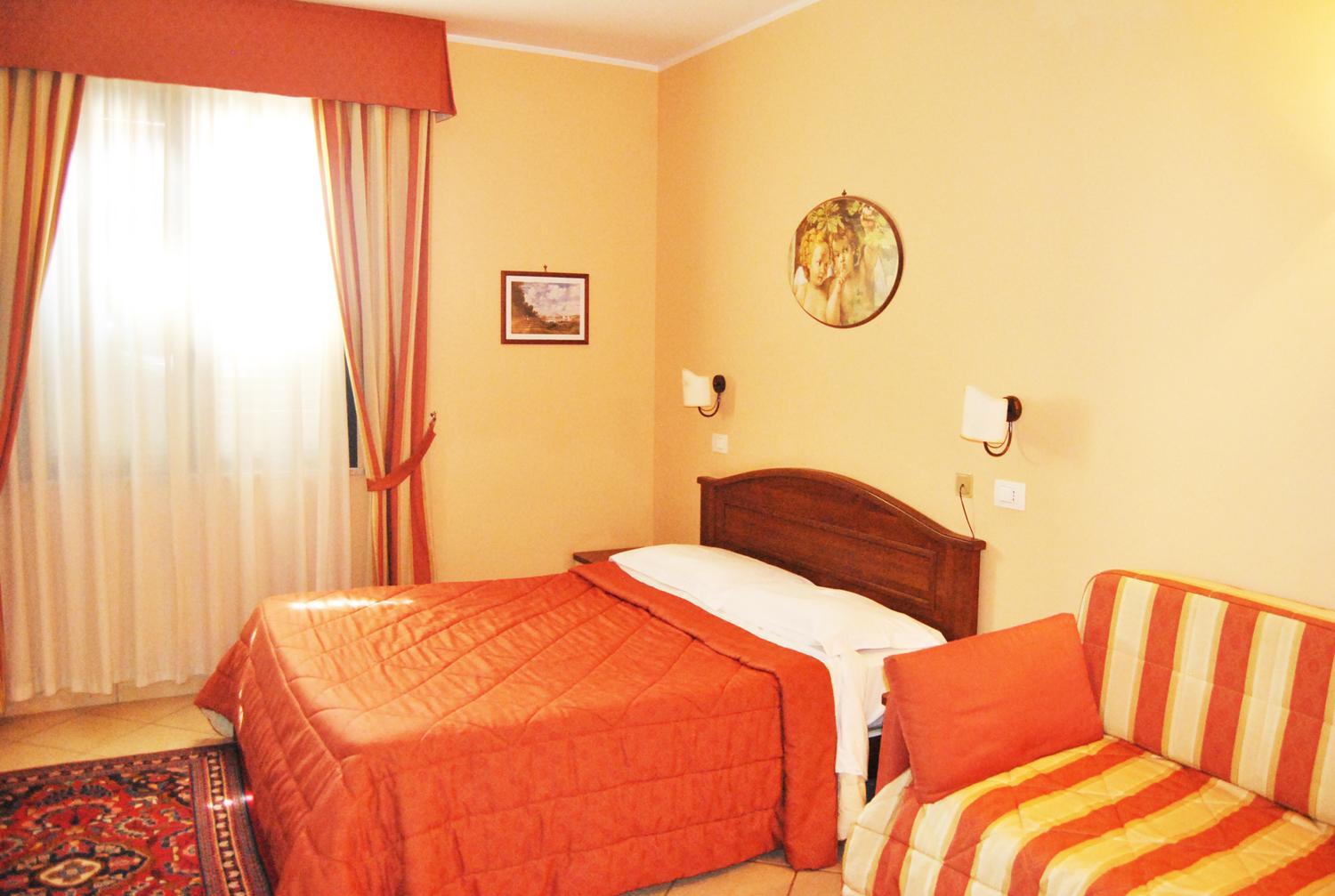 Superior Quadruple Room photo 2