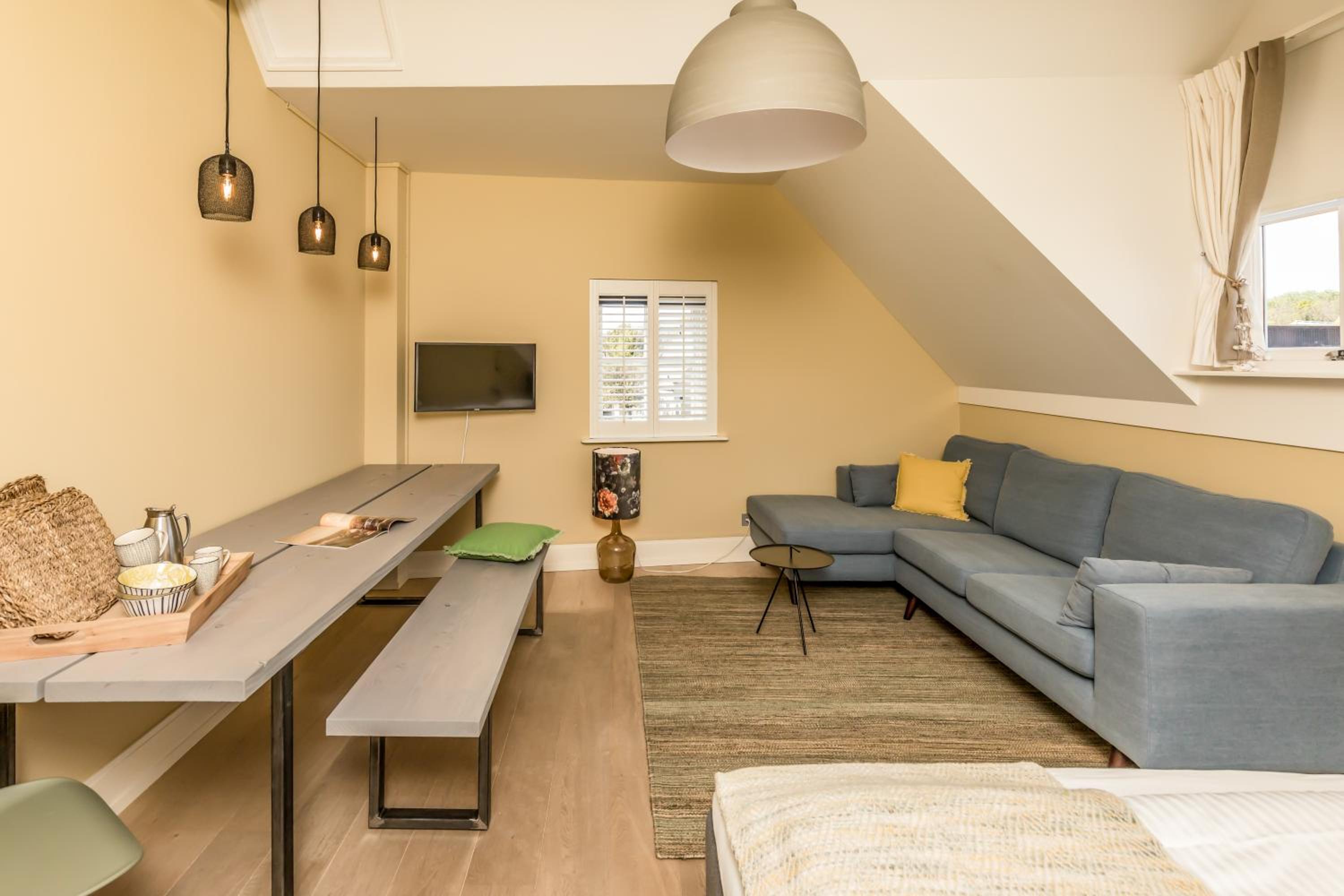 Apartment photo 2