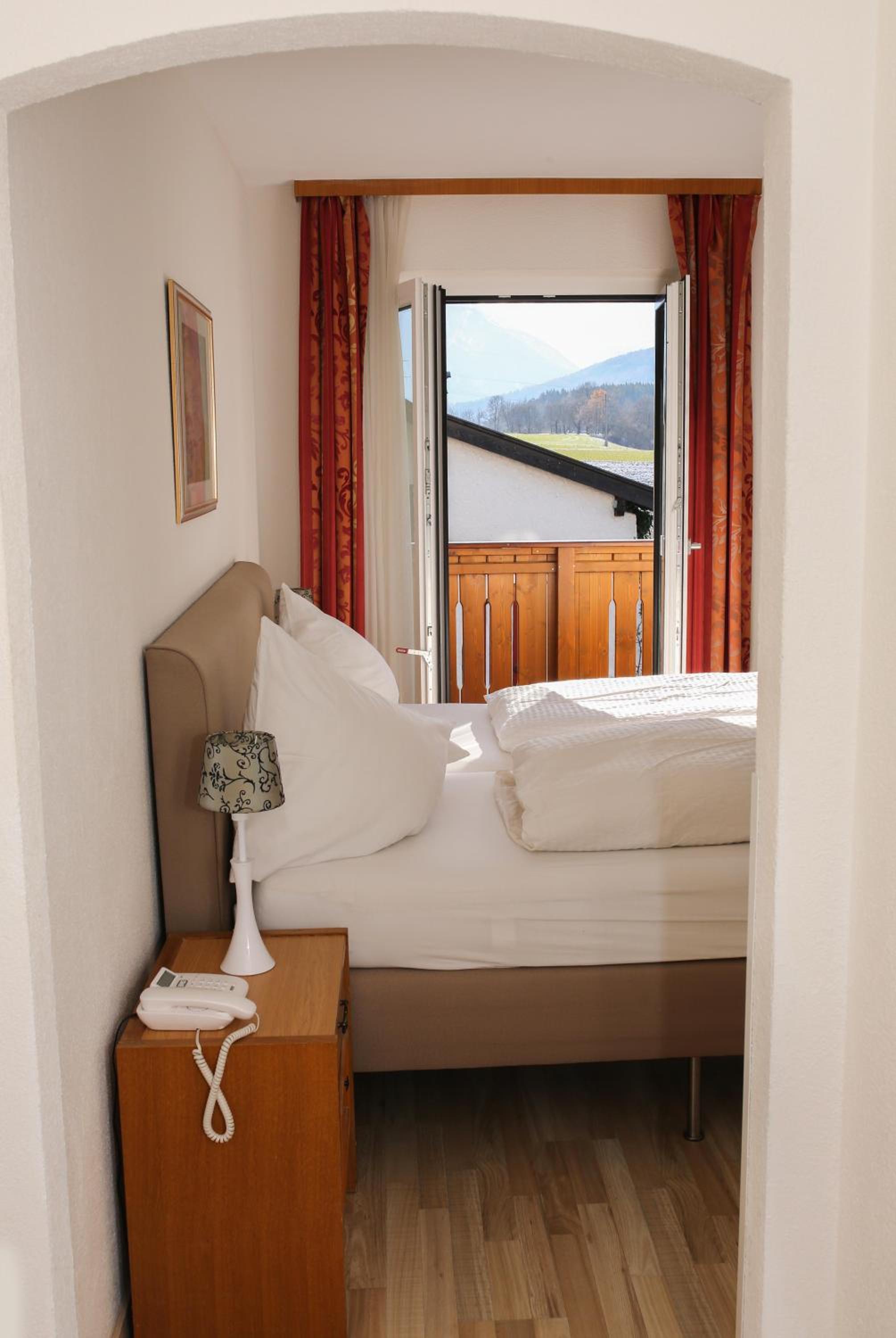 Standard Double Room with Balcony - Photo 25