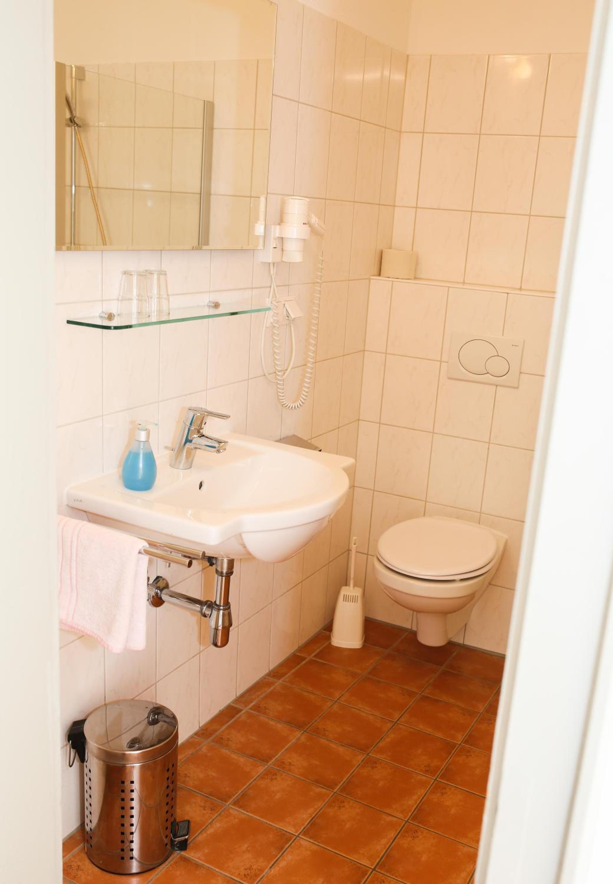 Standard Double Room with Balcony - Photo 27