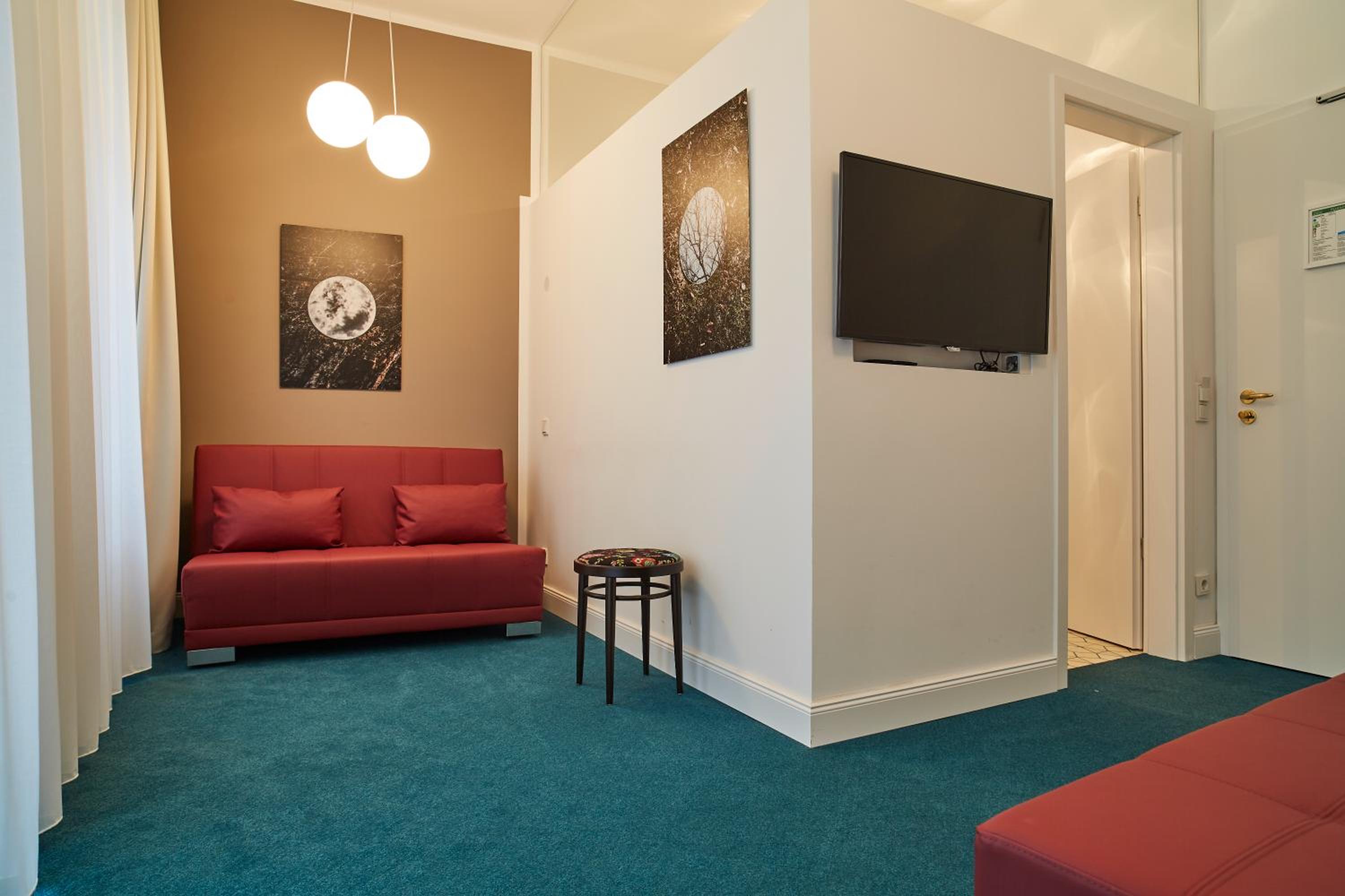 Standard Double Room - Photo 5