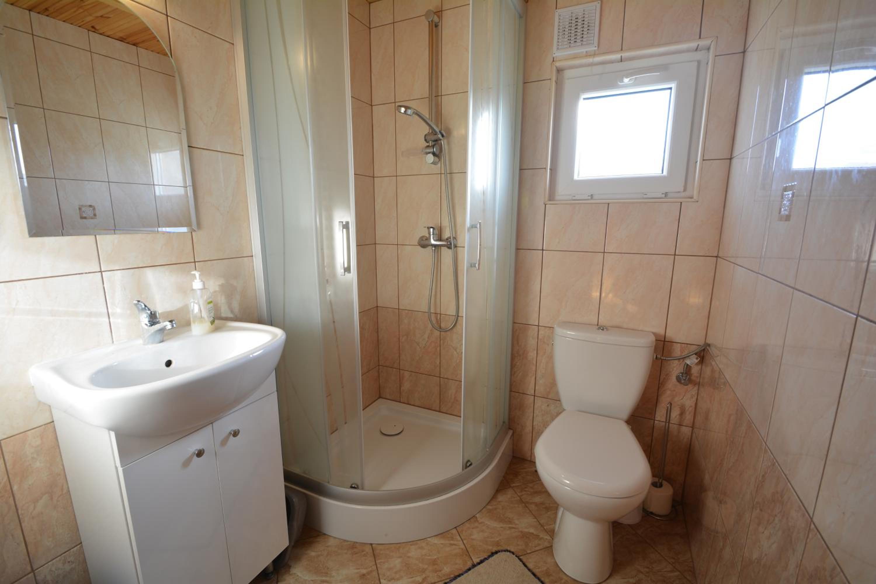 One-Bedroom Chalet - Photo 3