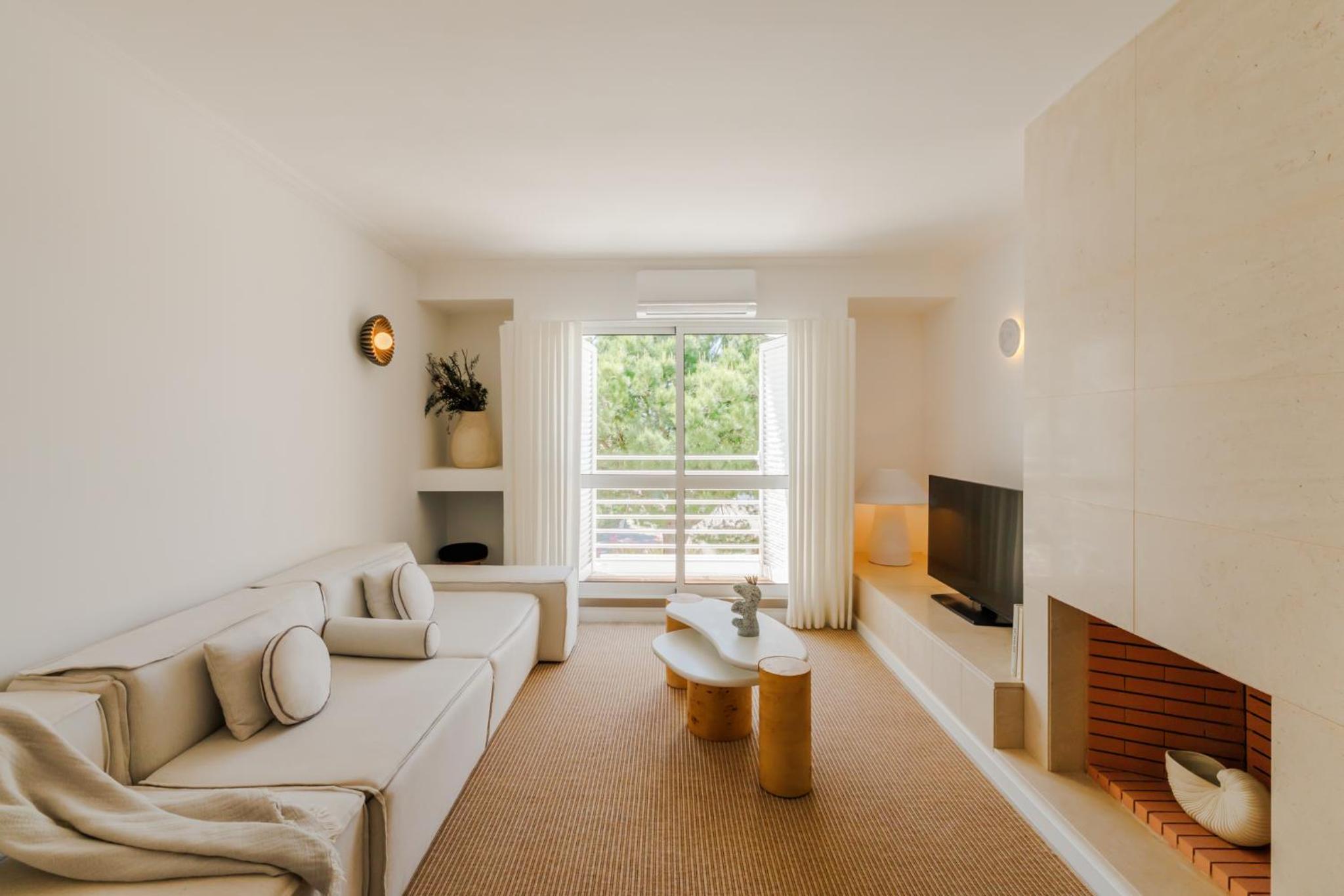 One-Bedroom Suite with Garden View and Terrace photo 3
