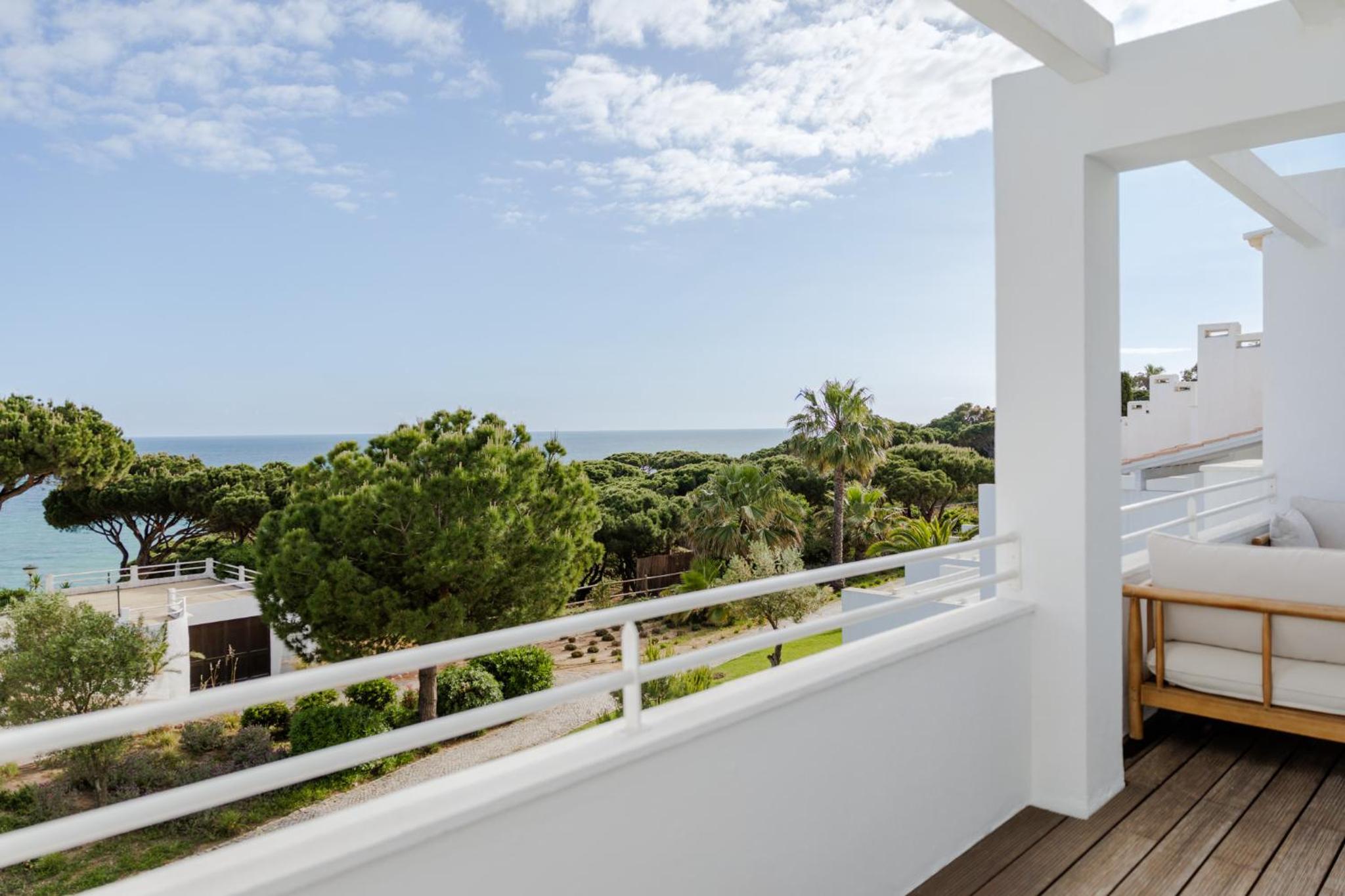 Two-Bedroom Suite with Sea View and Terrace photo 3
