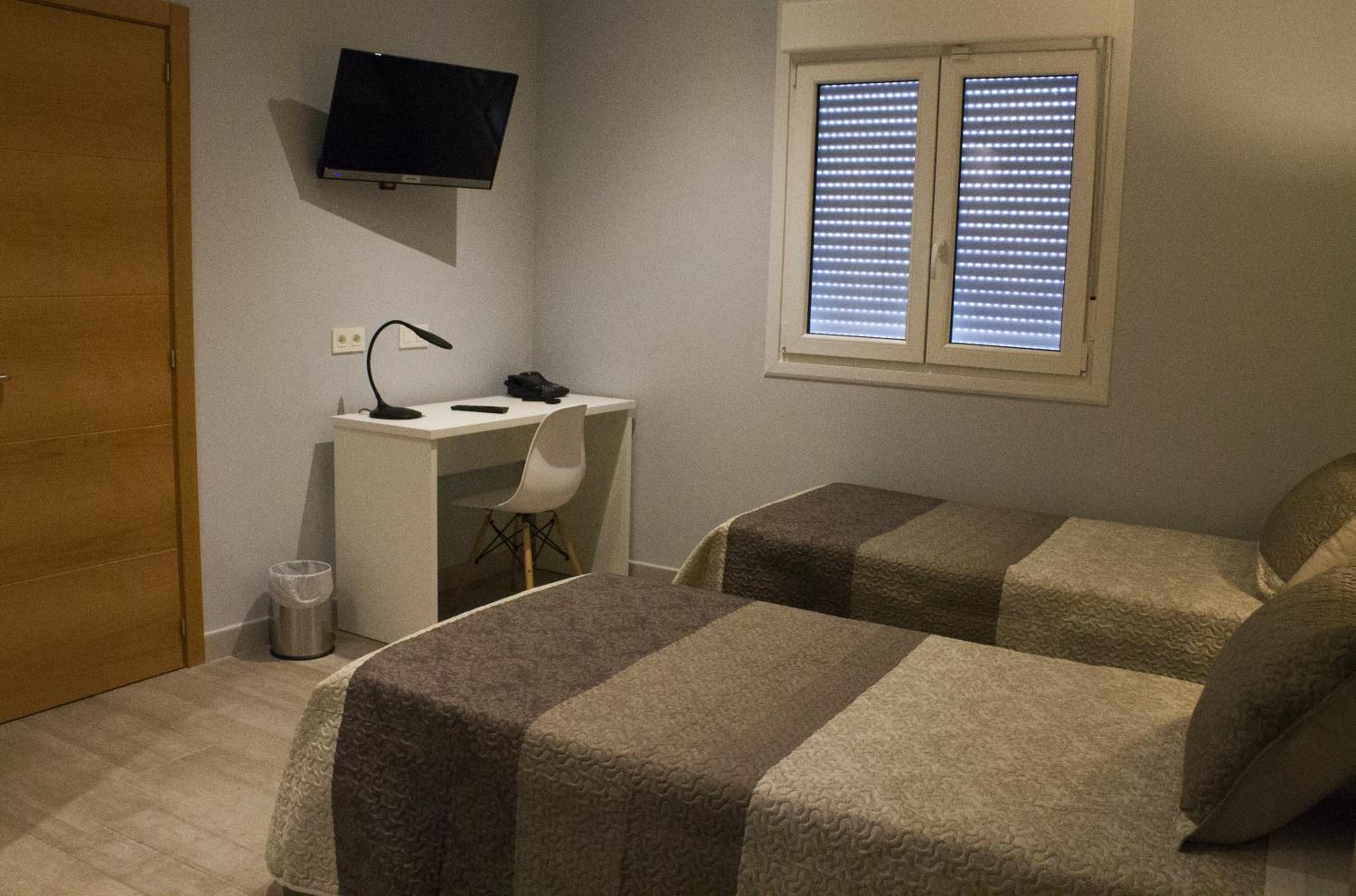 Double Room - Photo 5
