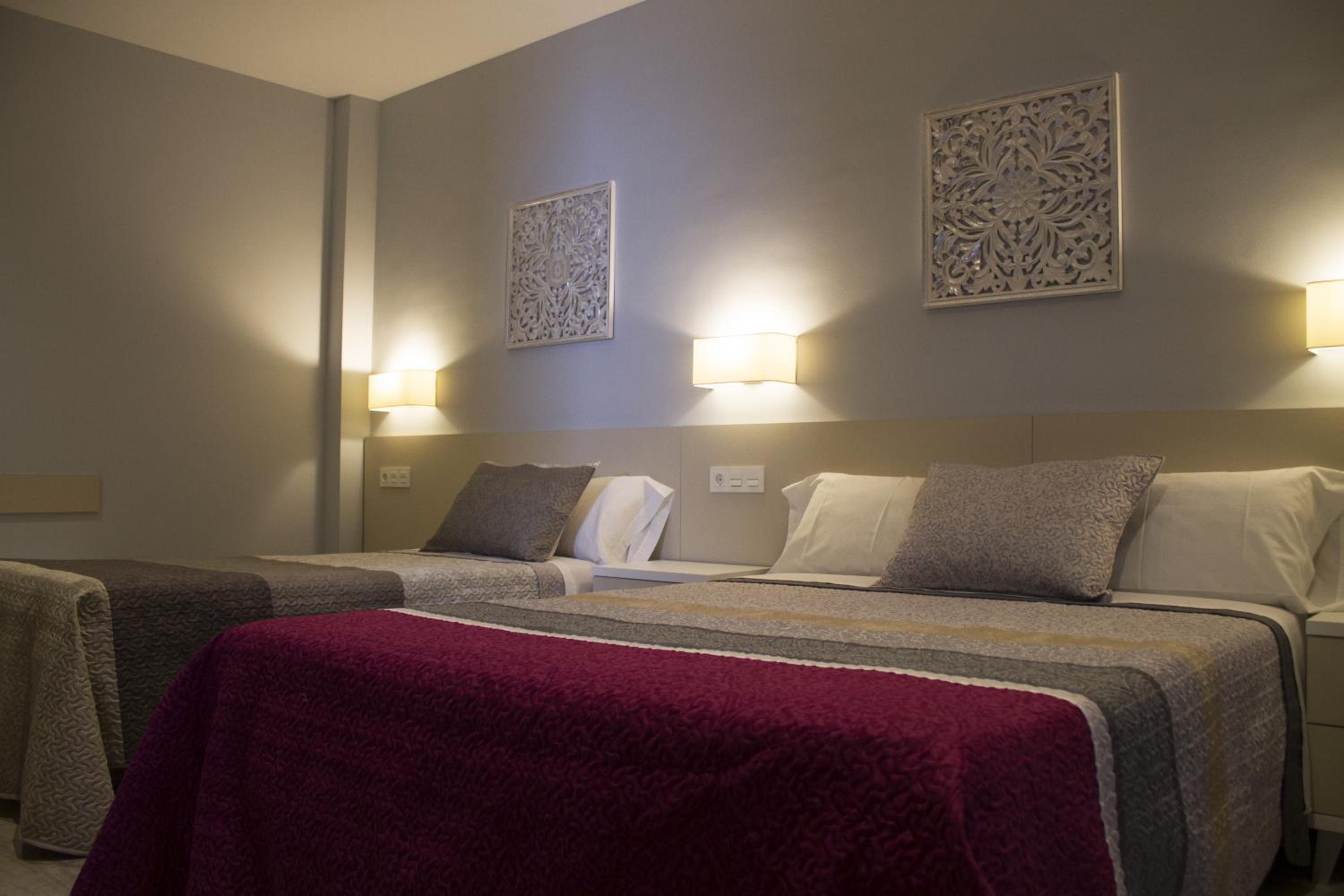 Triple Room with Garden View - Photo 4