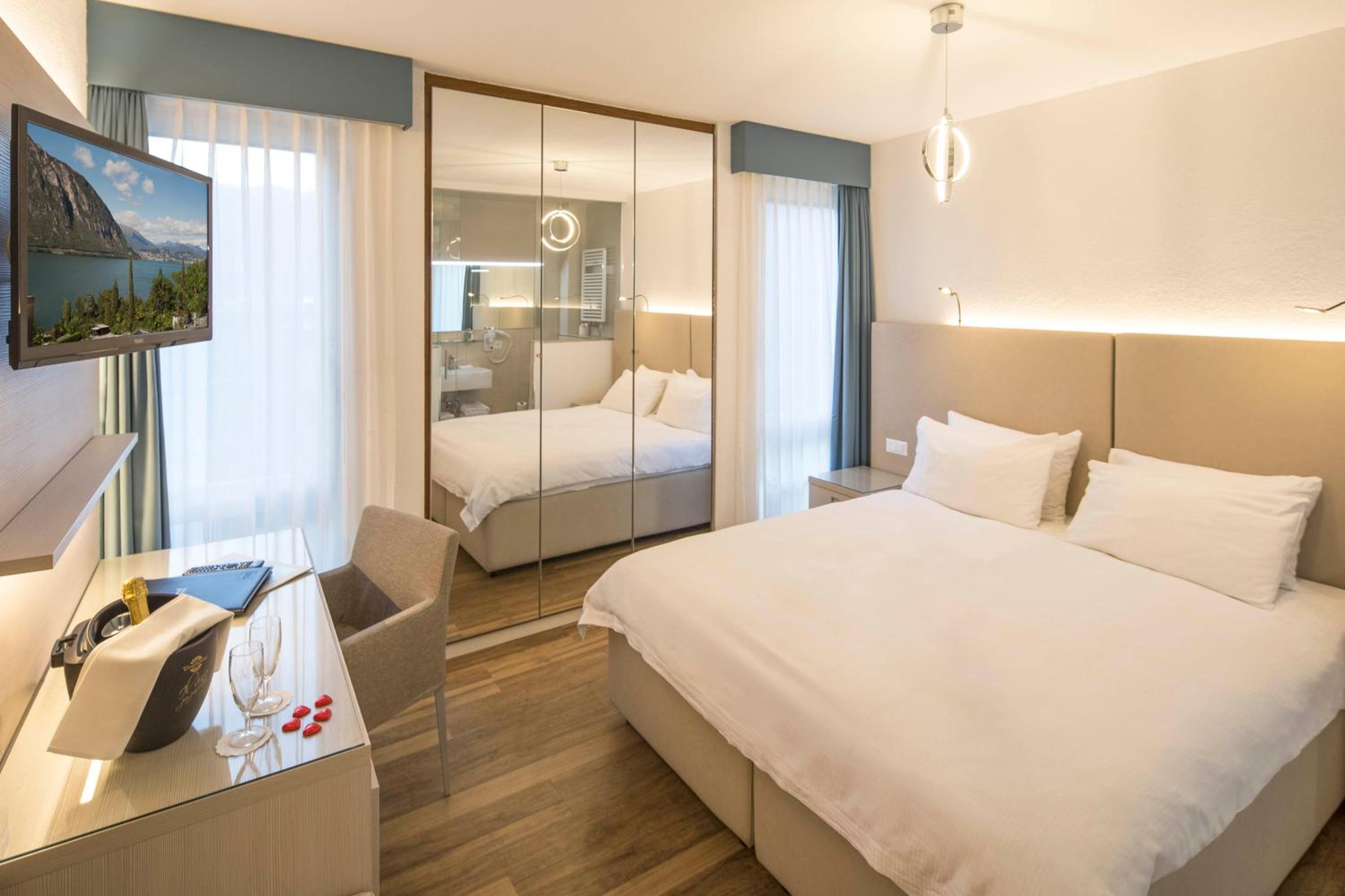 Small Double Room photo 3