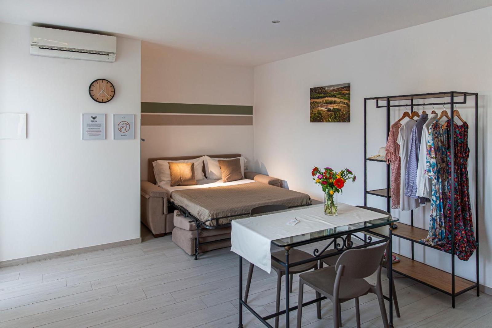 Studio Apartment