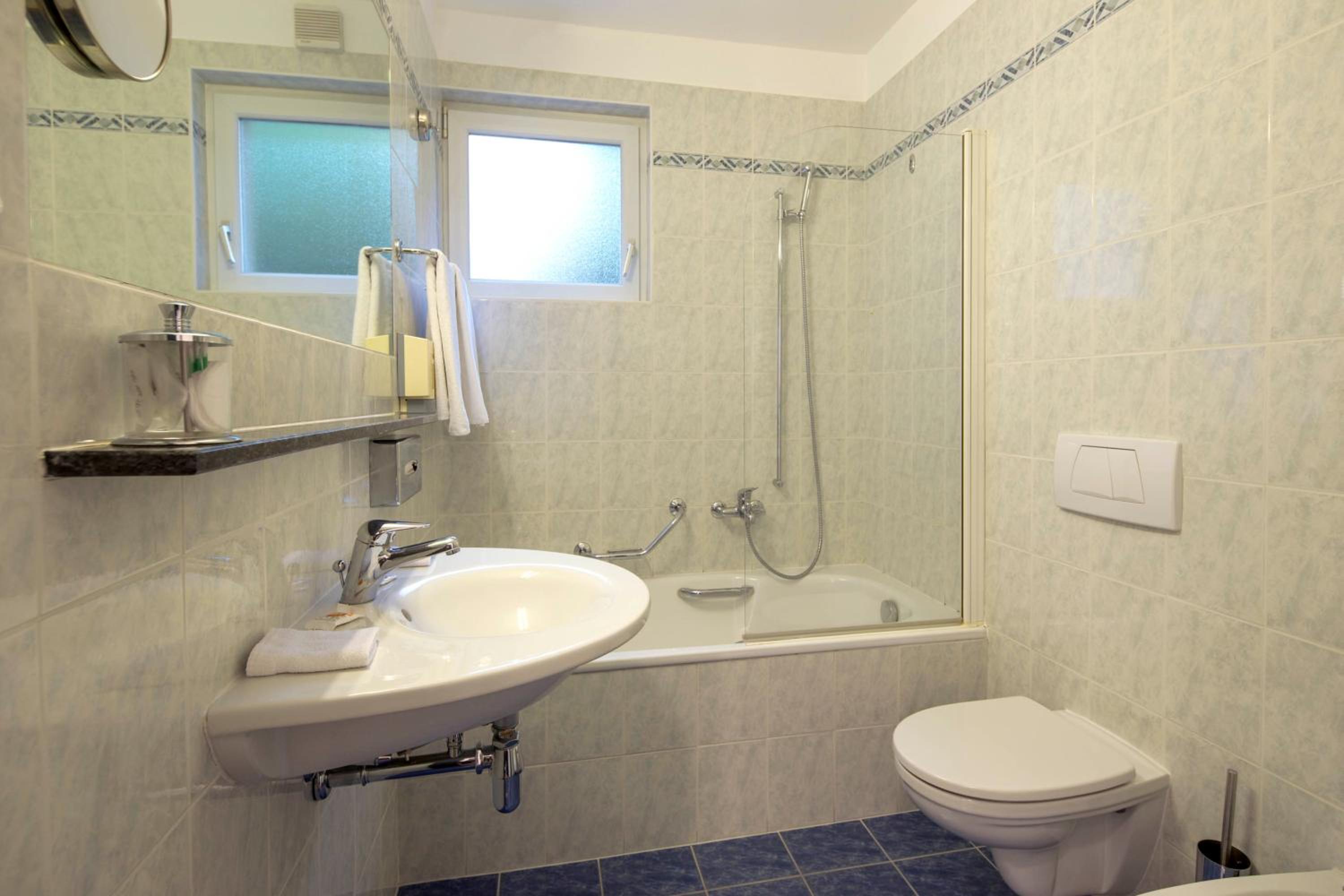 Small Double Room photo 2