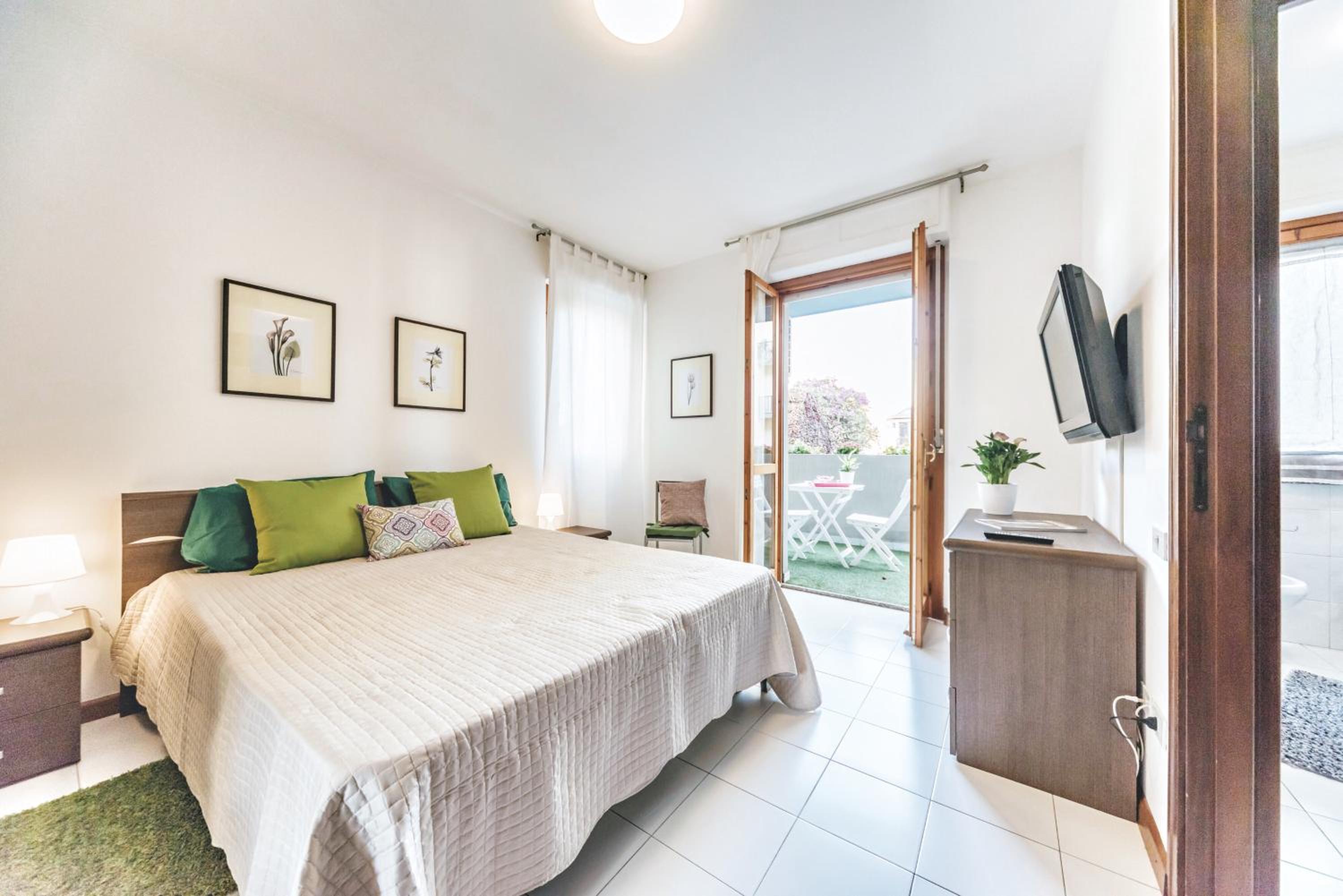 Apartment with Balcony