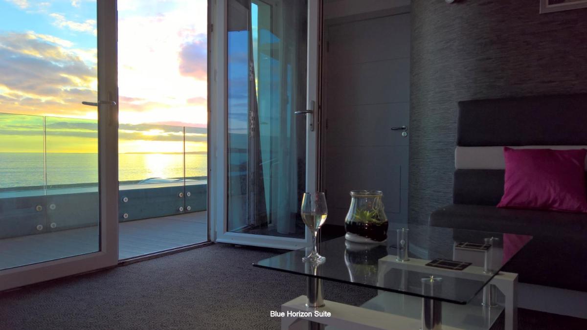 Blue Horizon Suite photo 3