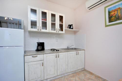 Apartment with Sea View photo 3
