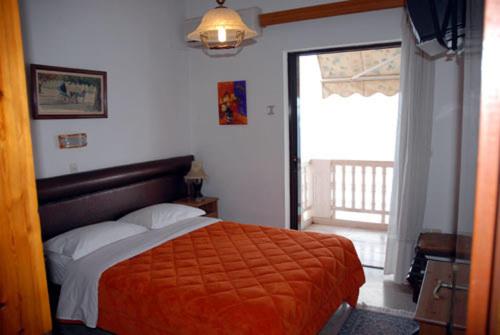 Double or Twin Apartment with Sea View (2 adults) - Photo 10
