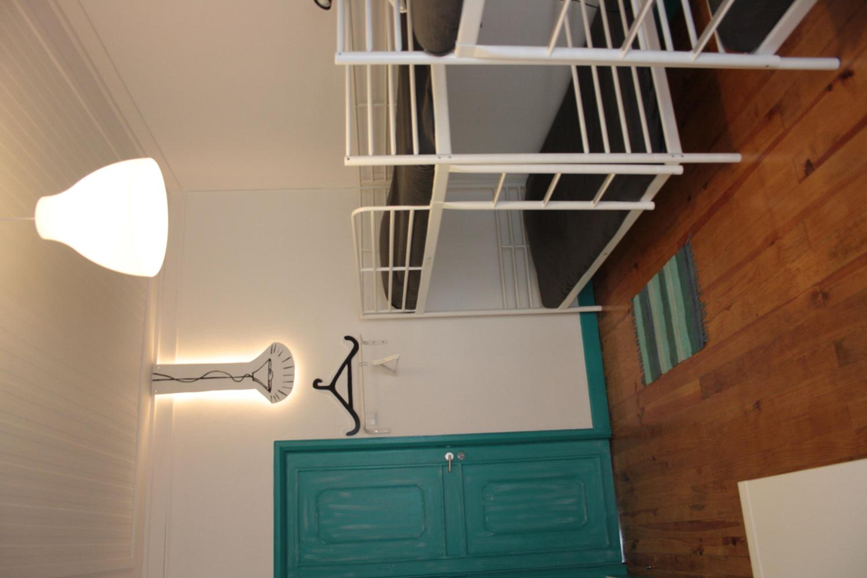 Bed in 4-Bed Mixed Dormitory Room photo 2