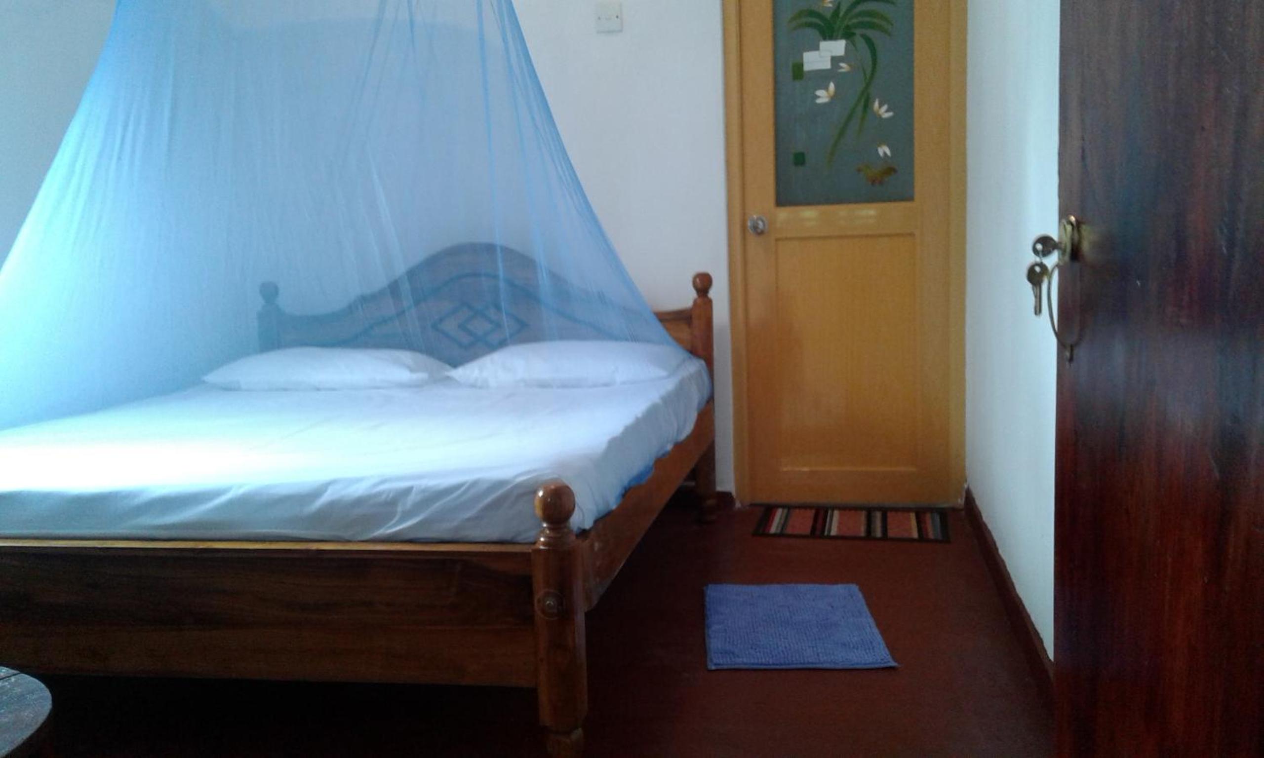Budget Double Room photo 2