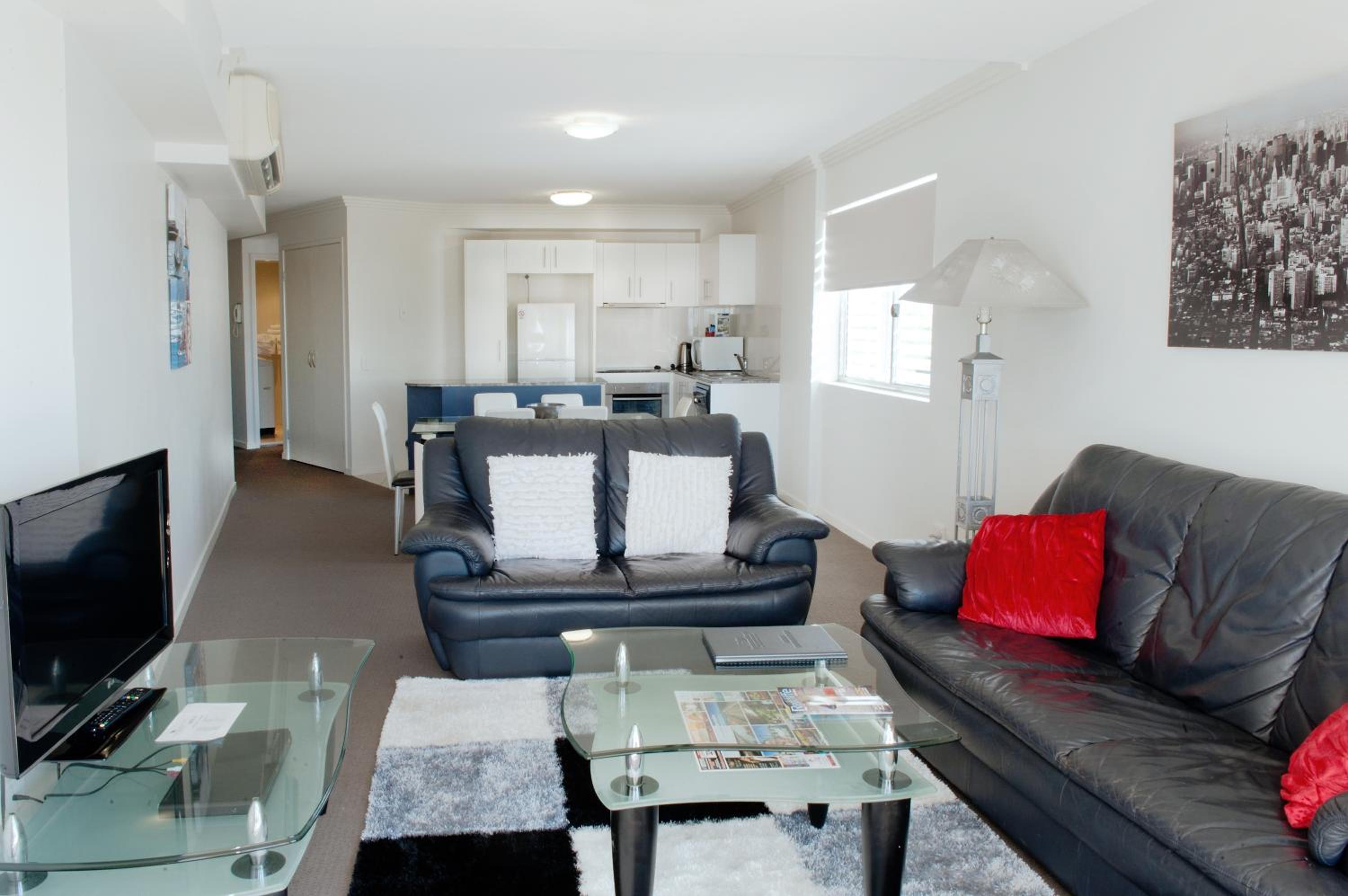 One-Bedroom Apartment - Photo 16