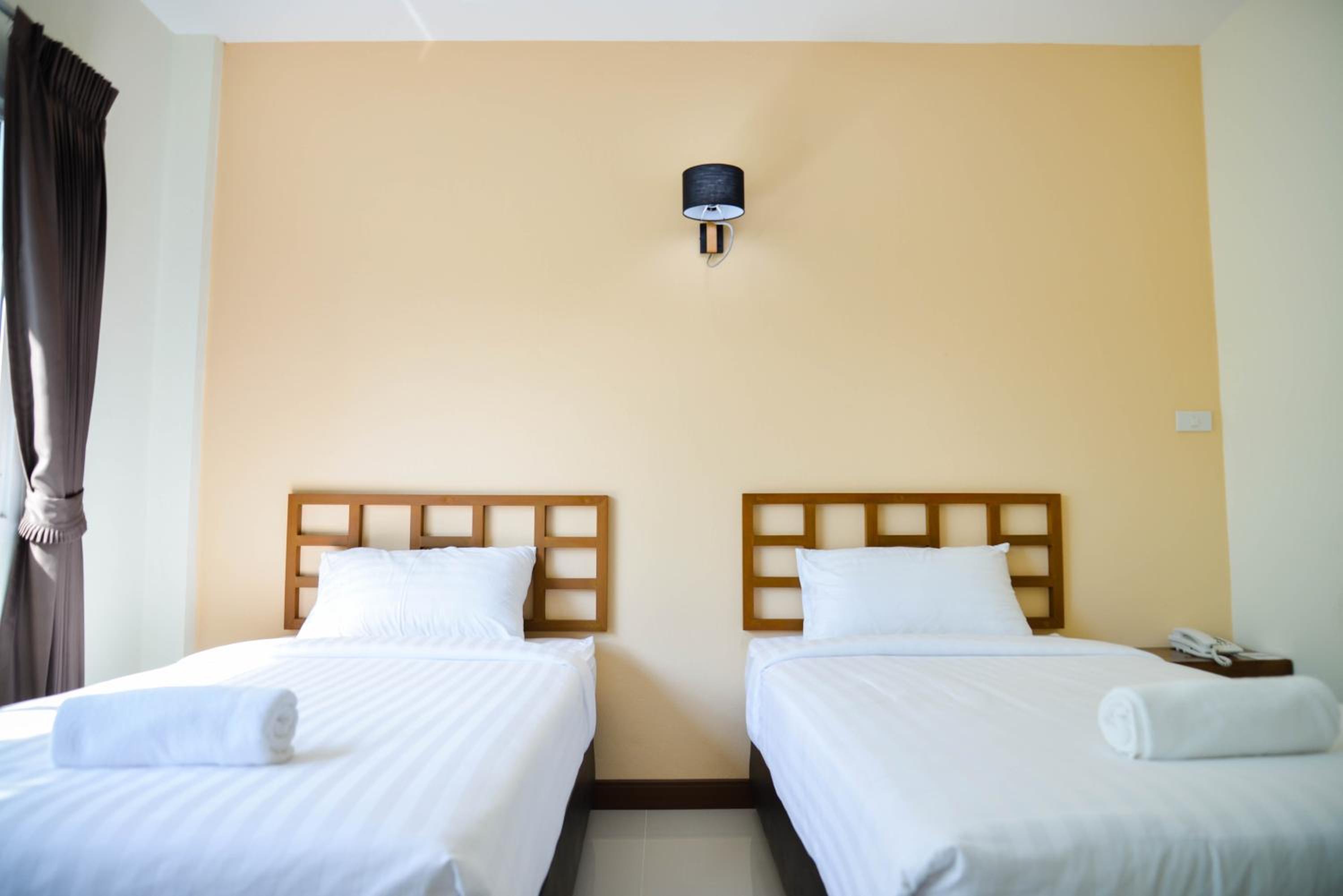 Standard Twin Room photo 2