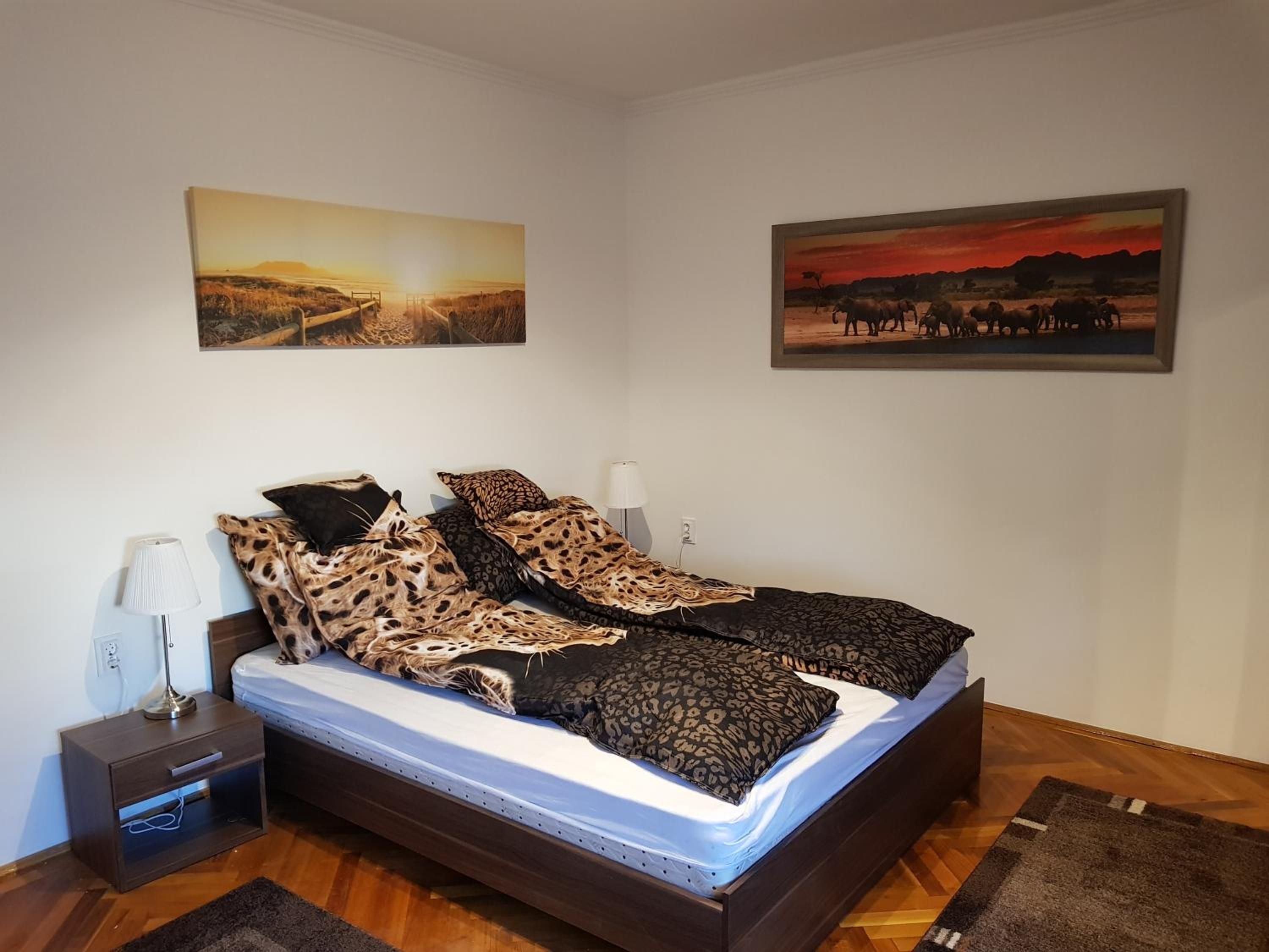 One-Bedroom Apartment photo 1