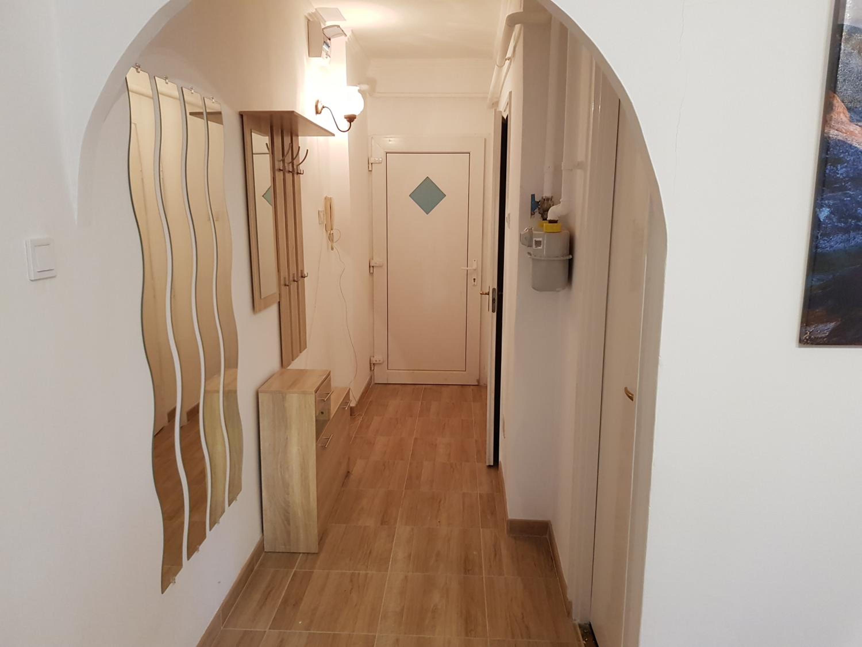 One-Bedroom Apartment photo 3