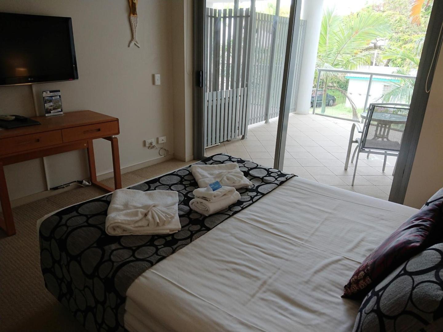 Studio with Balcony - Photo 5