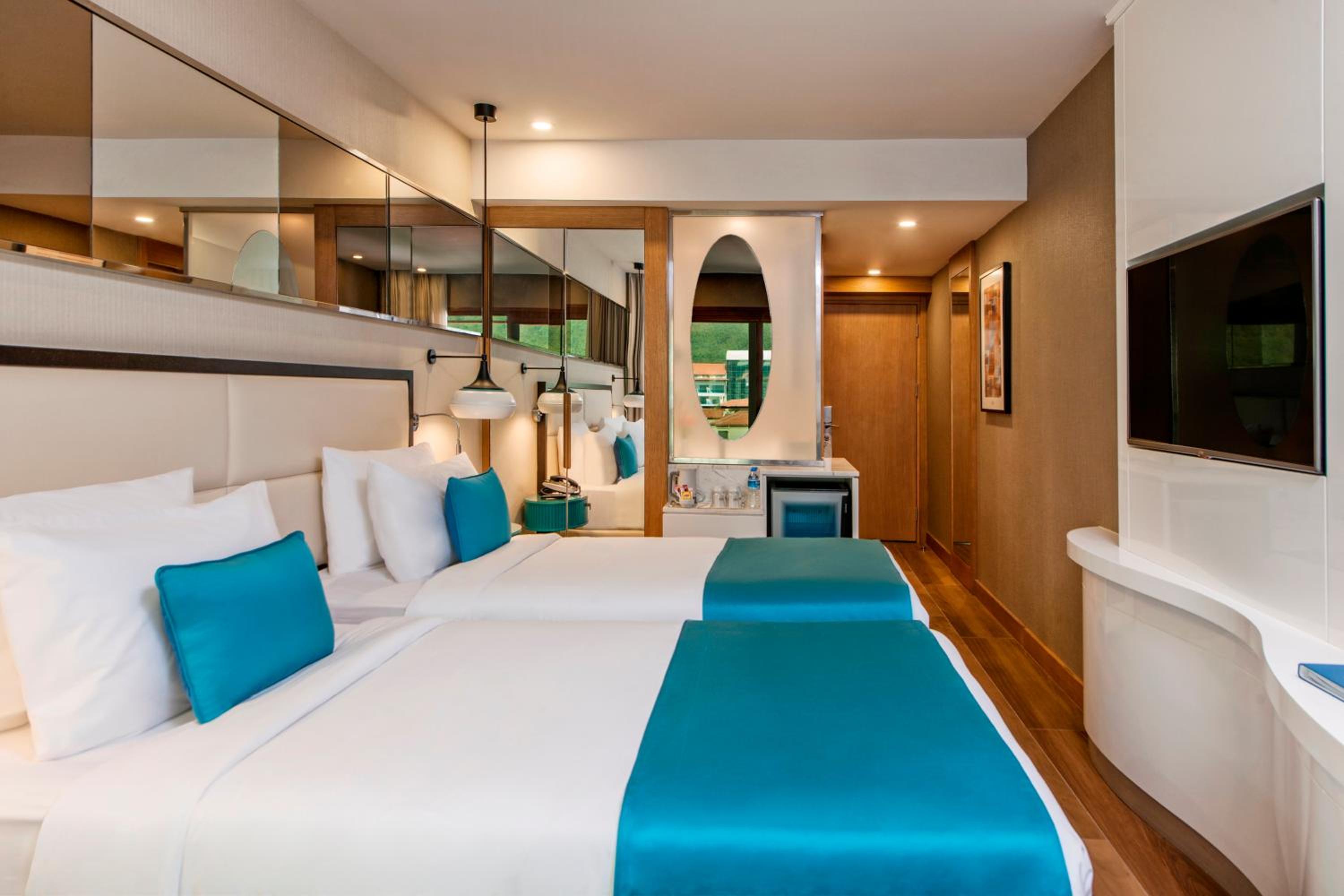 Superior Room with 2 Single Beds
