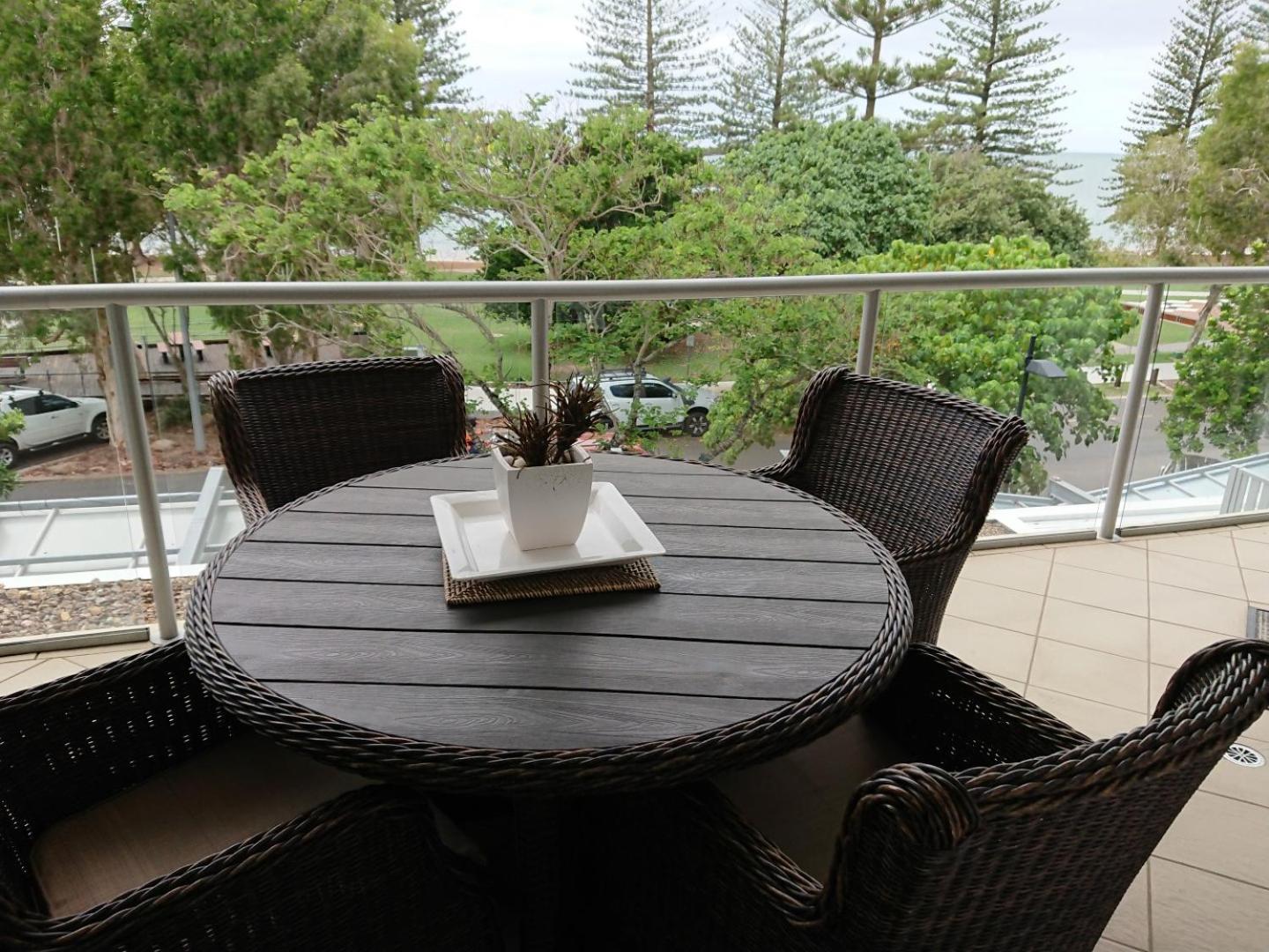 One-Bedroom Apartment with Ocean View - Photo 10
