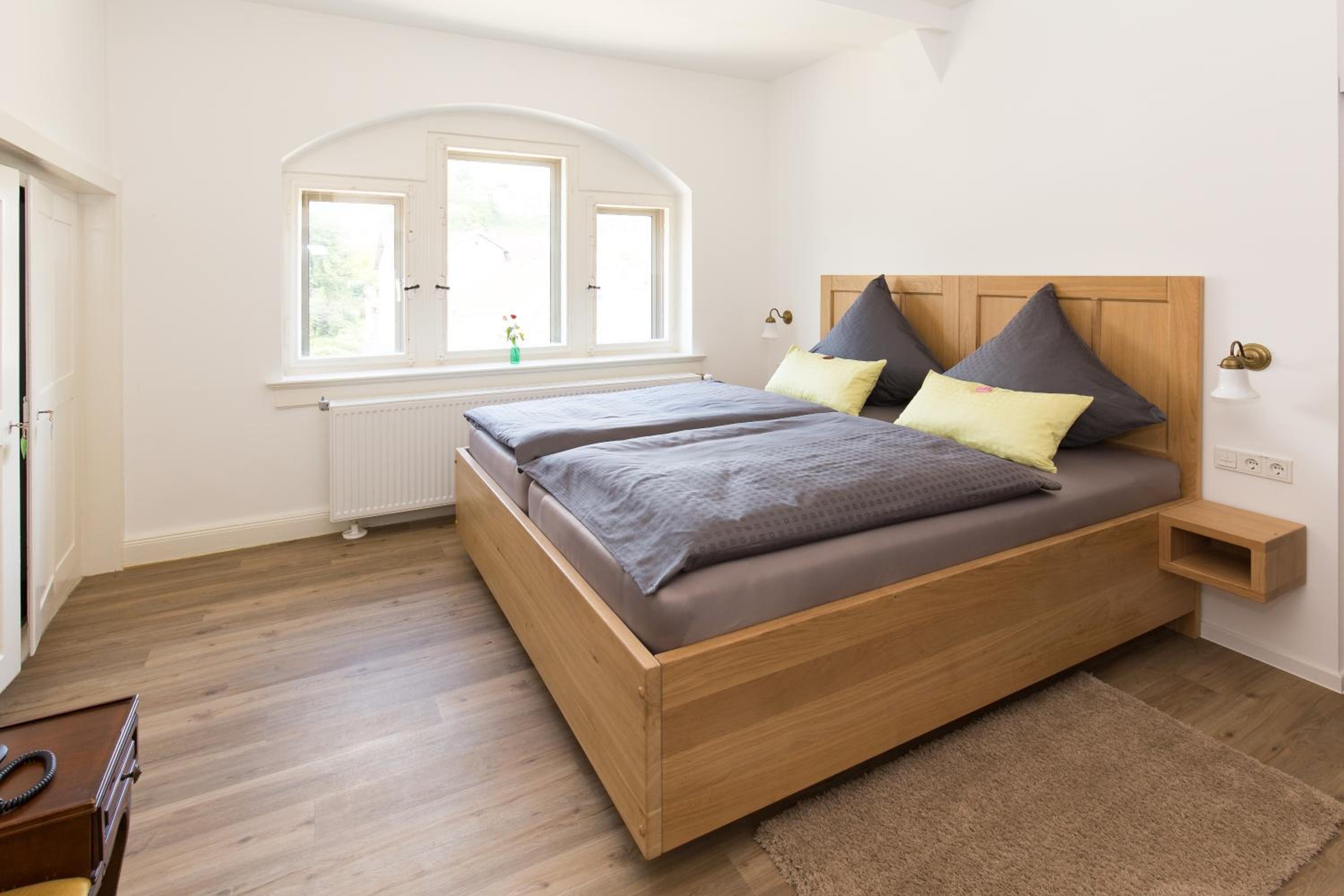 Deluxe Family Room - Photo 2