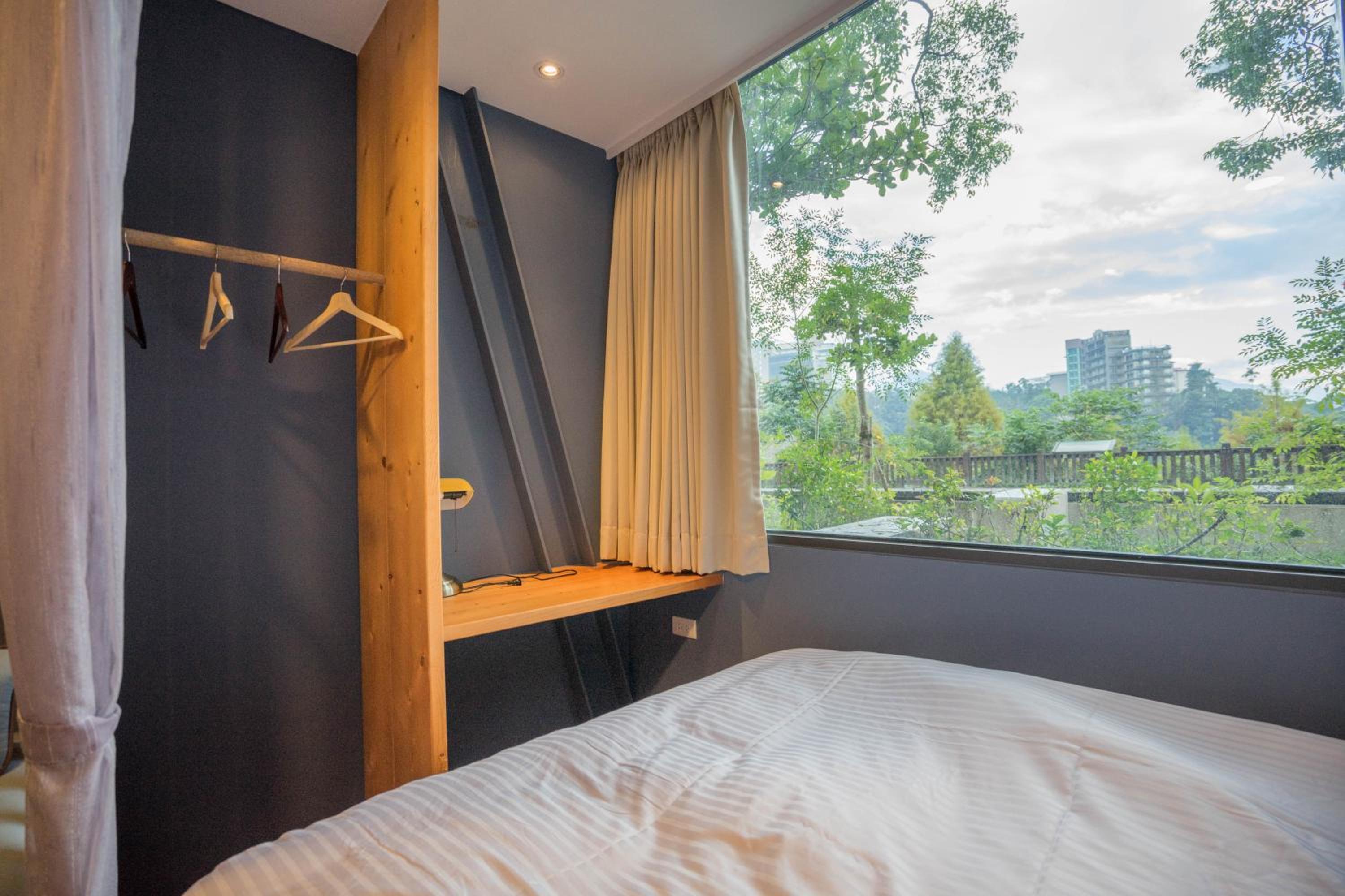 Budget Double Room photo 3