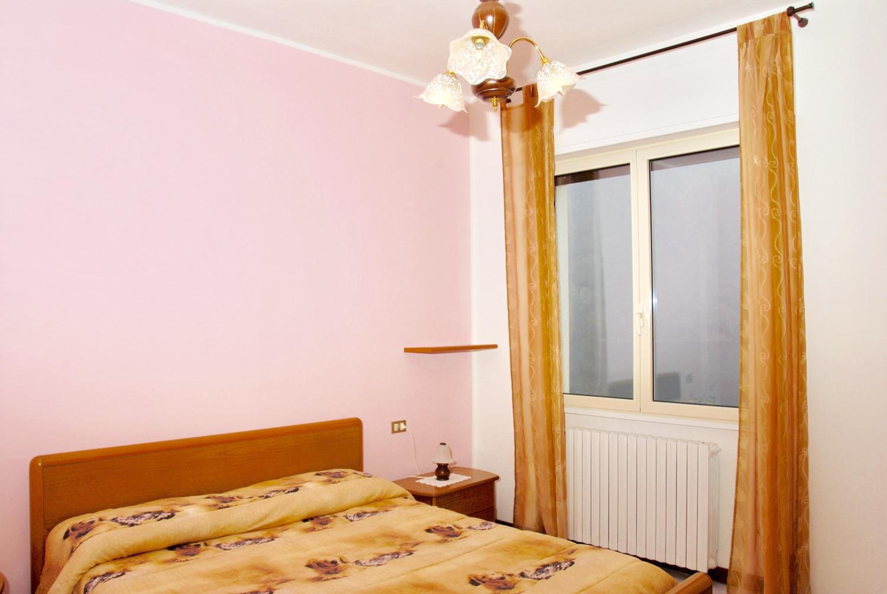 Apartment - Ground Floor photo 3
