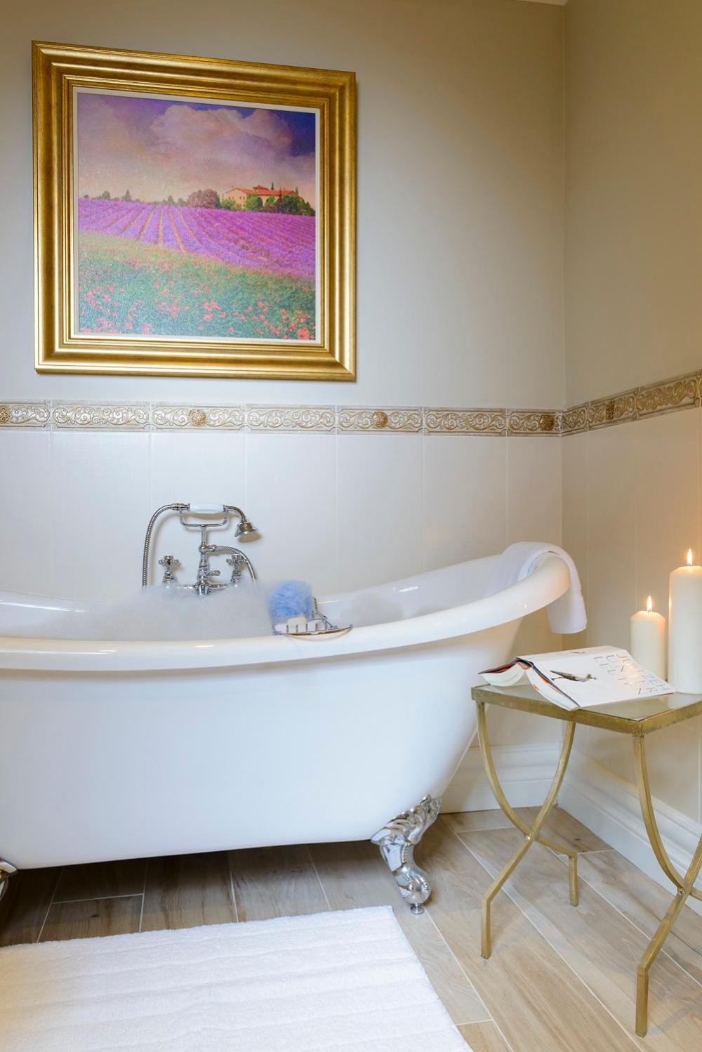 Deluxe King Room with Garden View - Photo 3