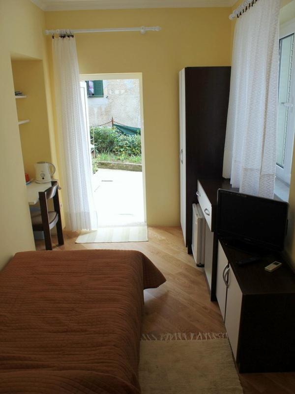 Single Room with Terrace photo 3