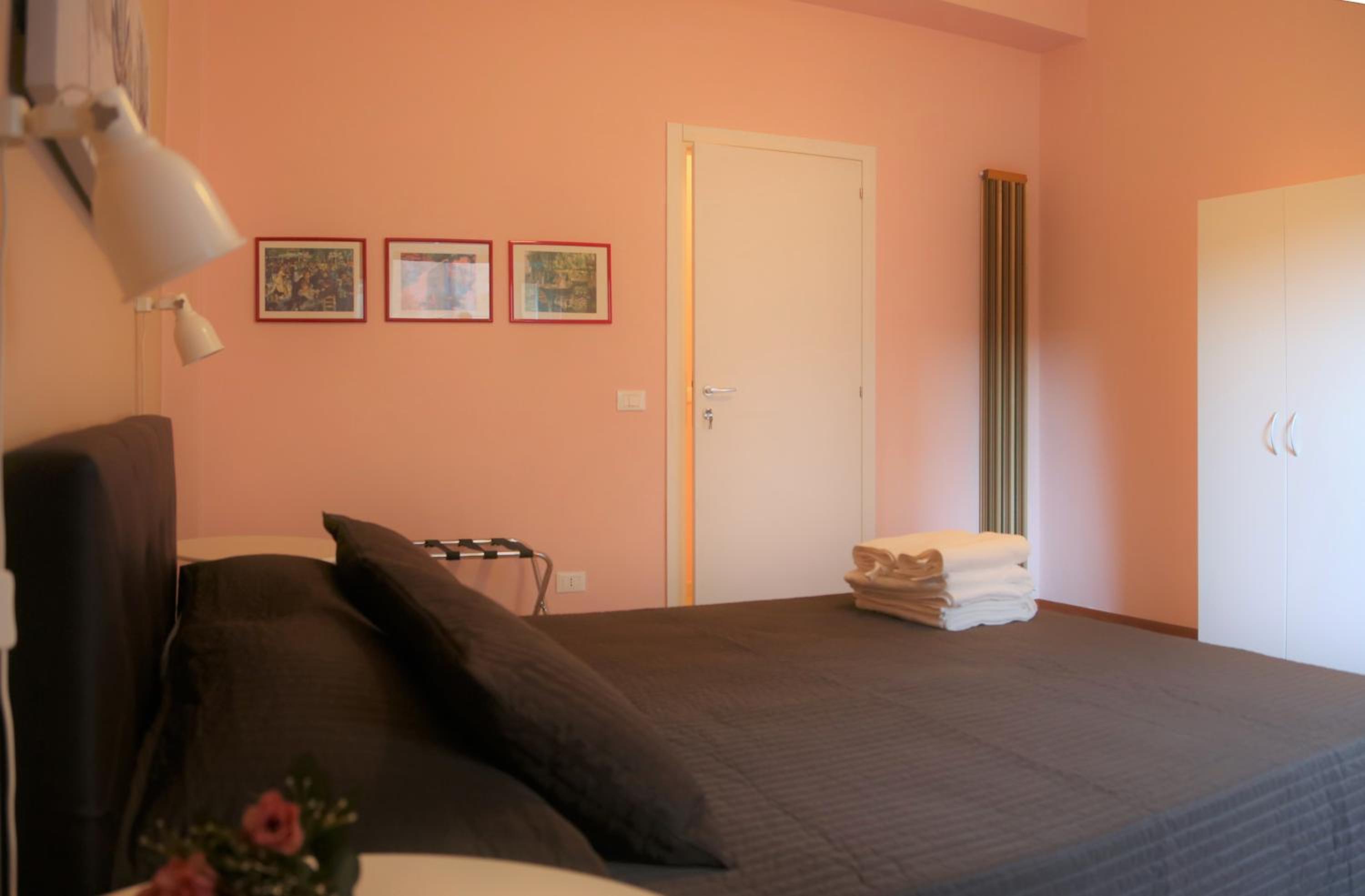 Double Room - Photo 5
