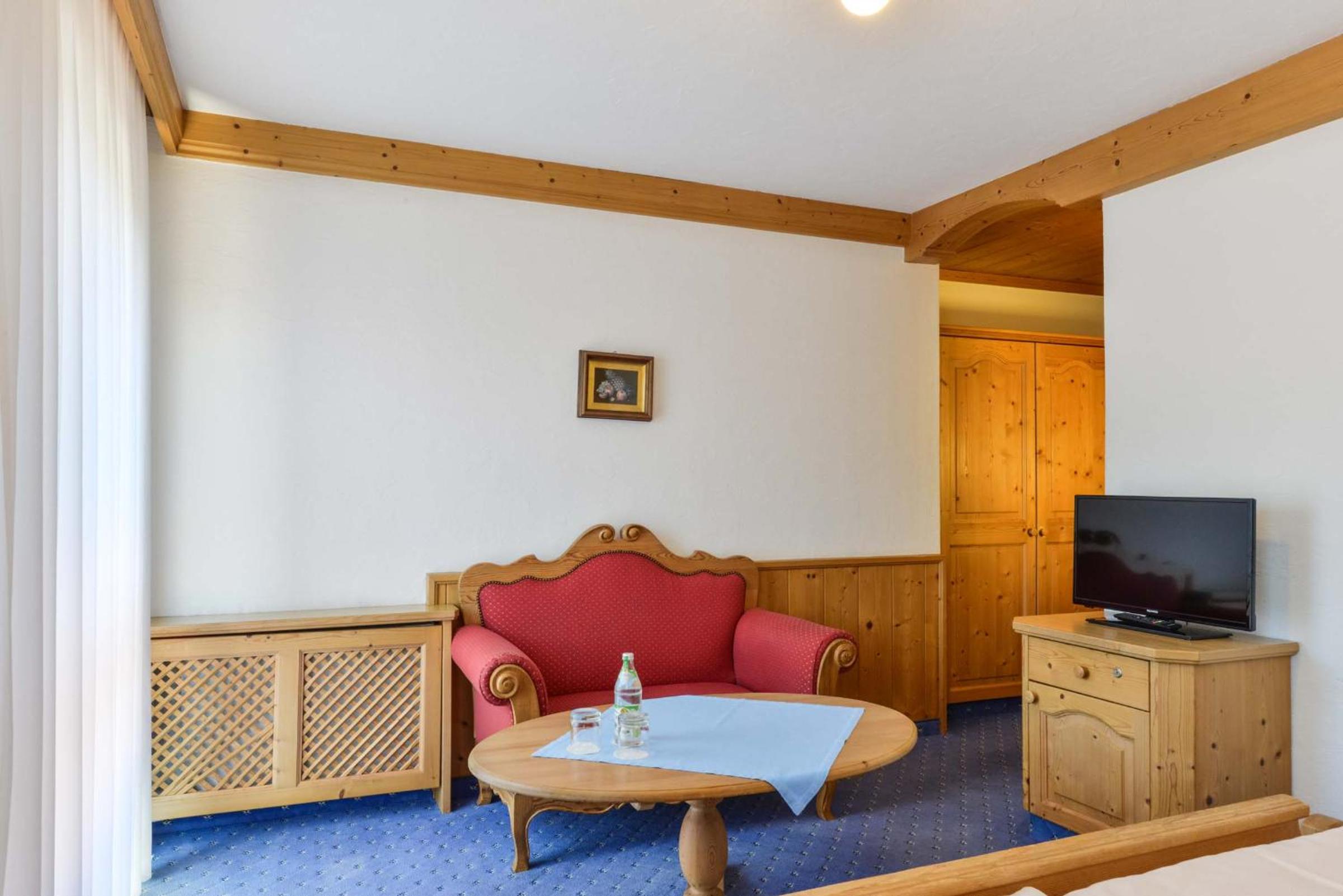 Standard Double Room - Photo 2
