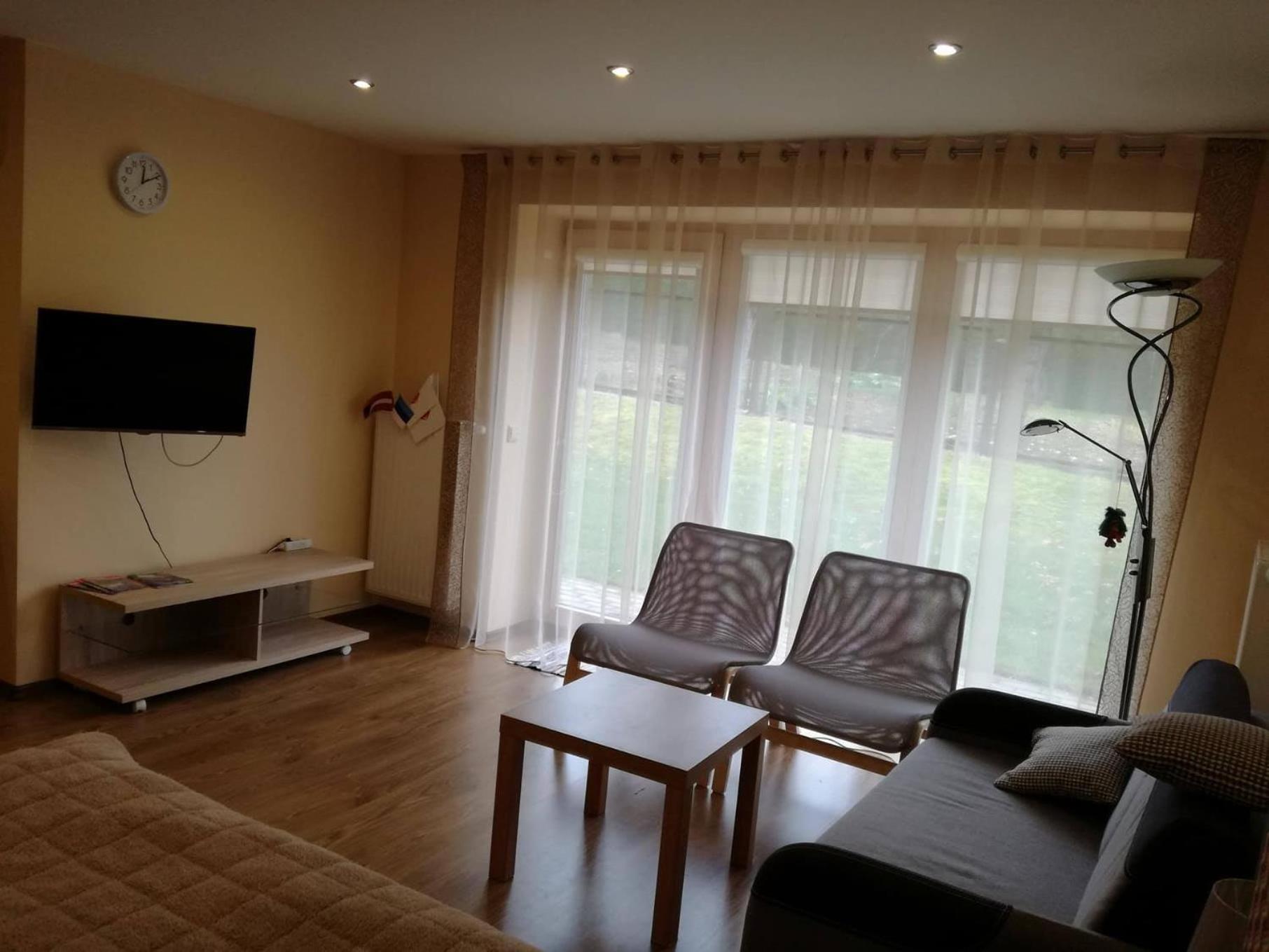 Apartment photo 2