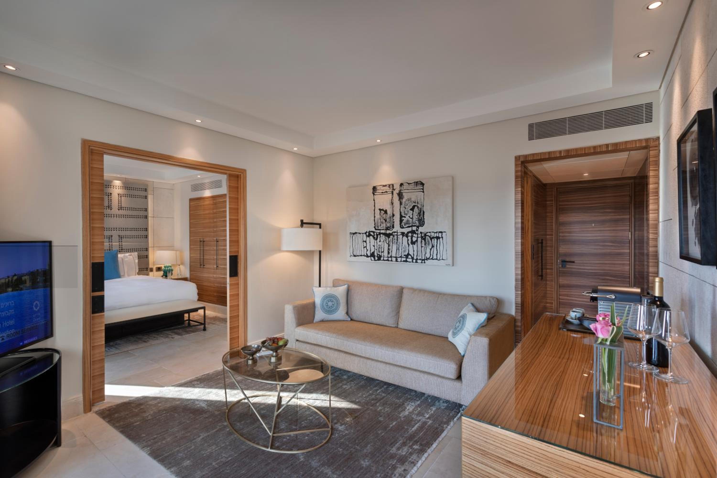 Orient City View Suite photo 3