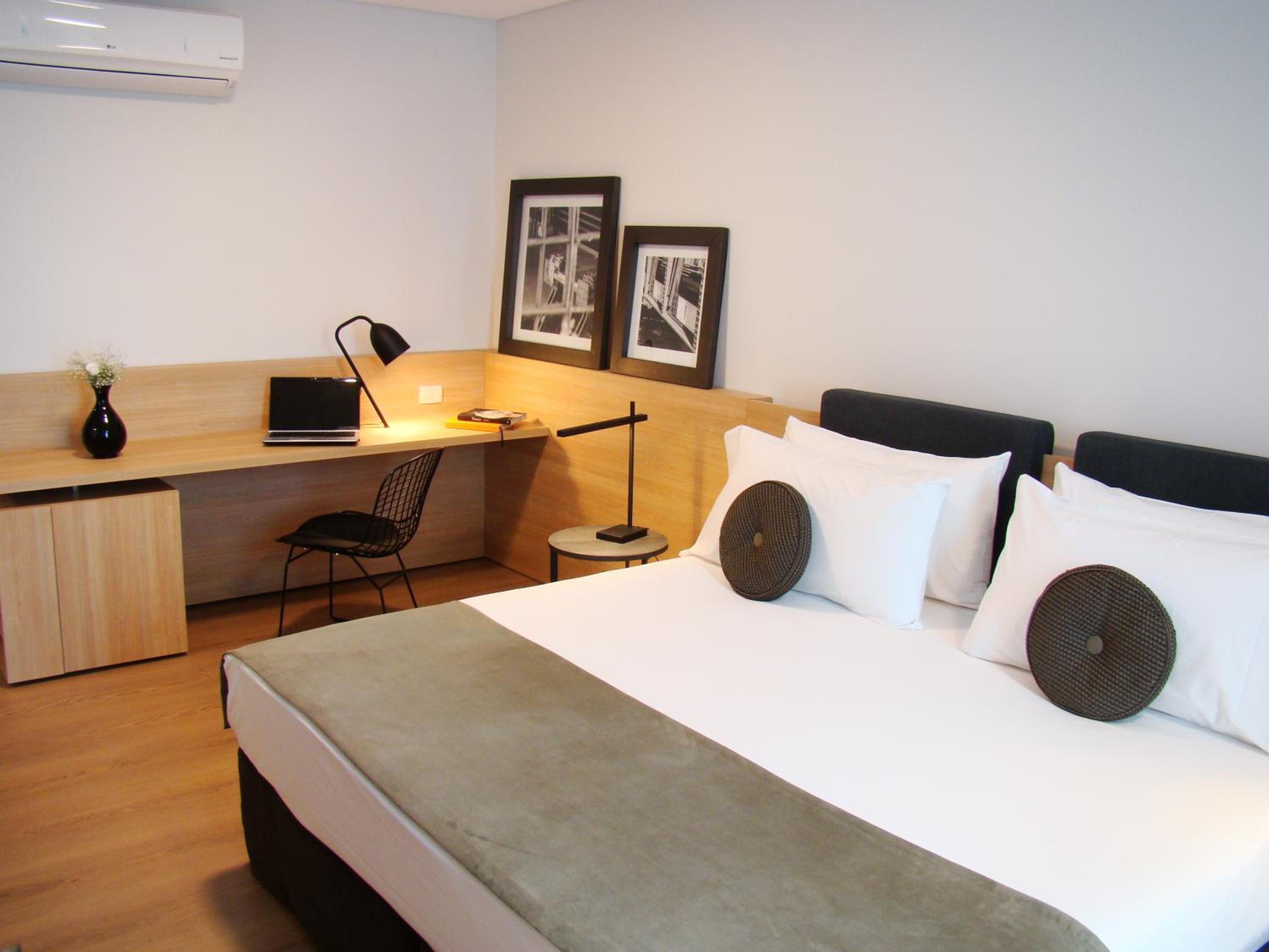 King Room - Non-Smoking