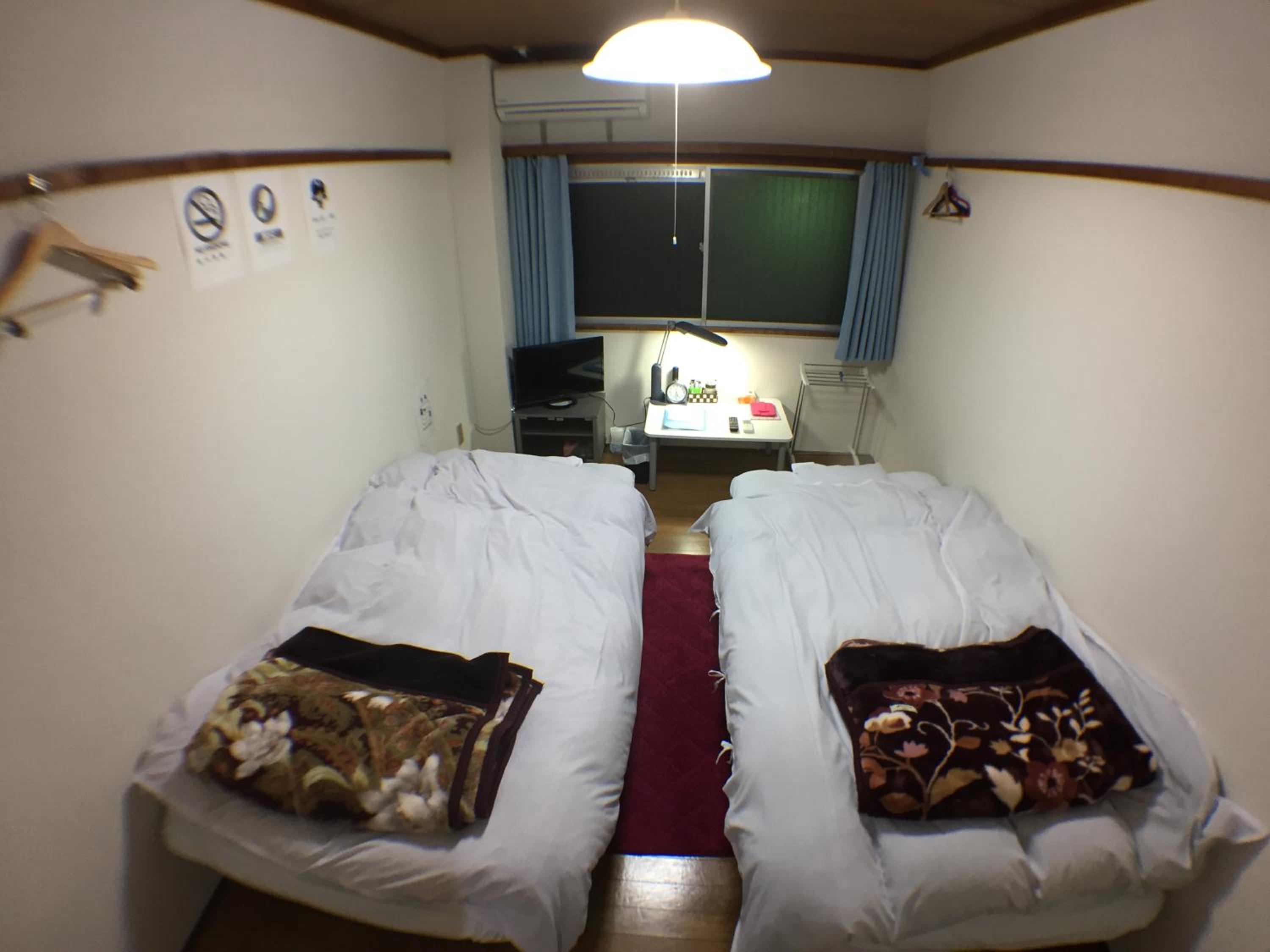 One-Bedroom Apartment - Photo 11