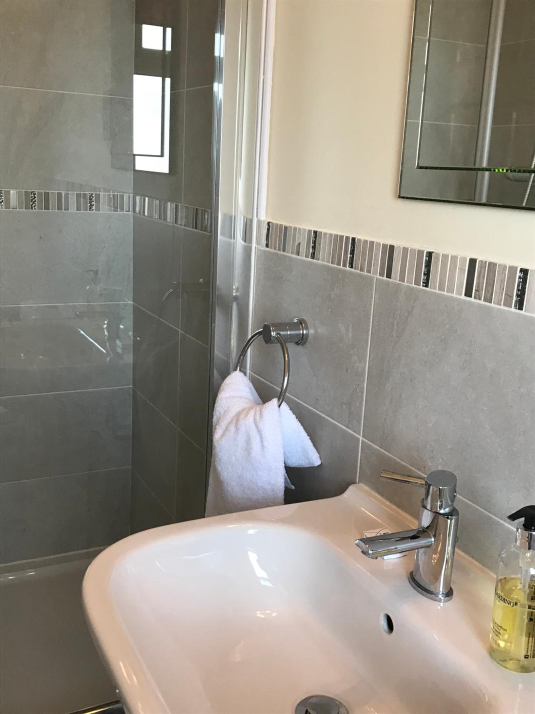 Deluxe Double Room with Sea View - Photo 3