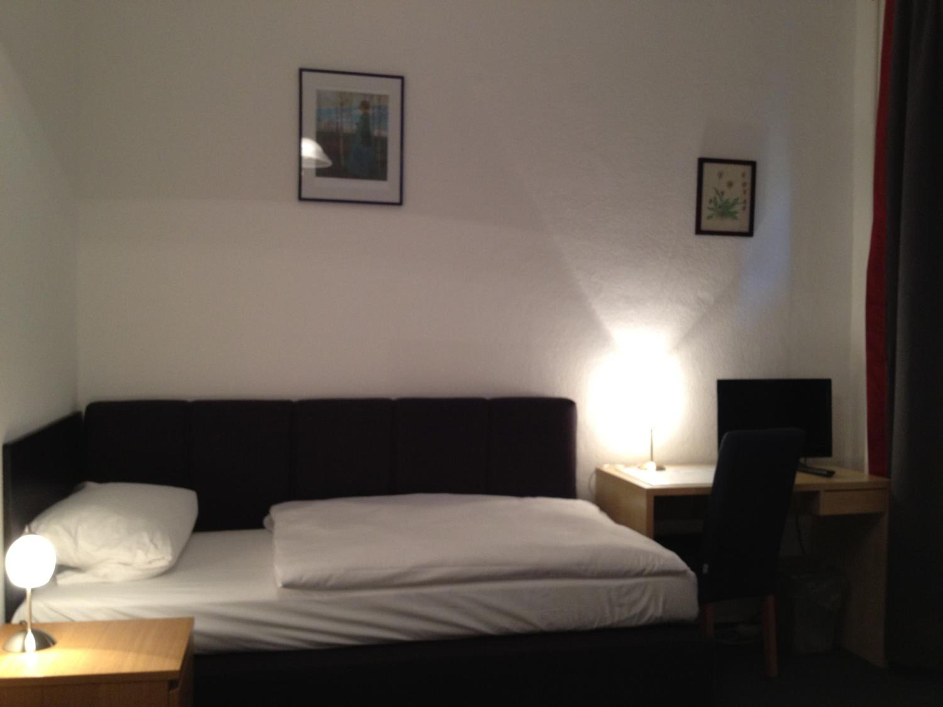 Single Room photo 1