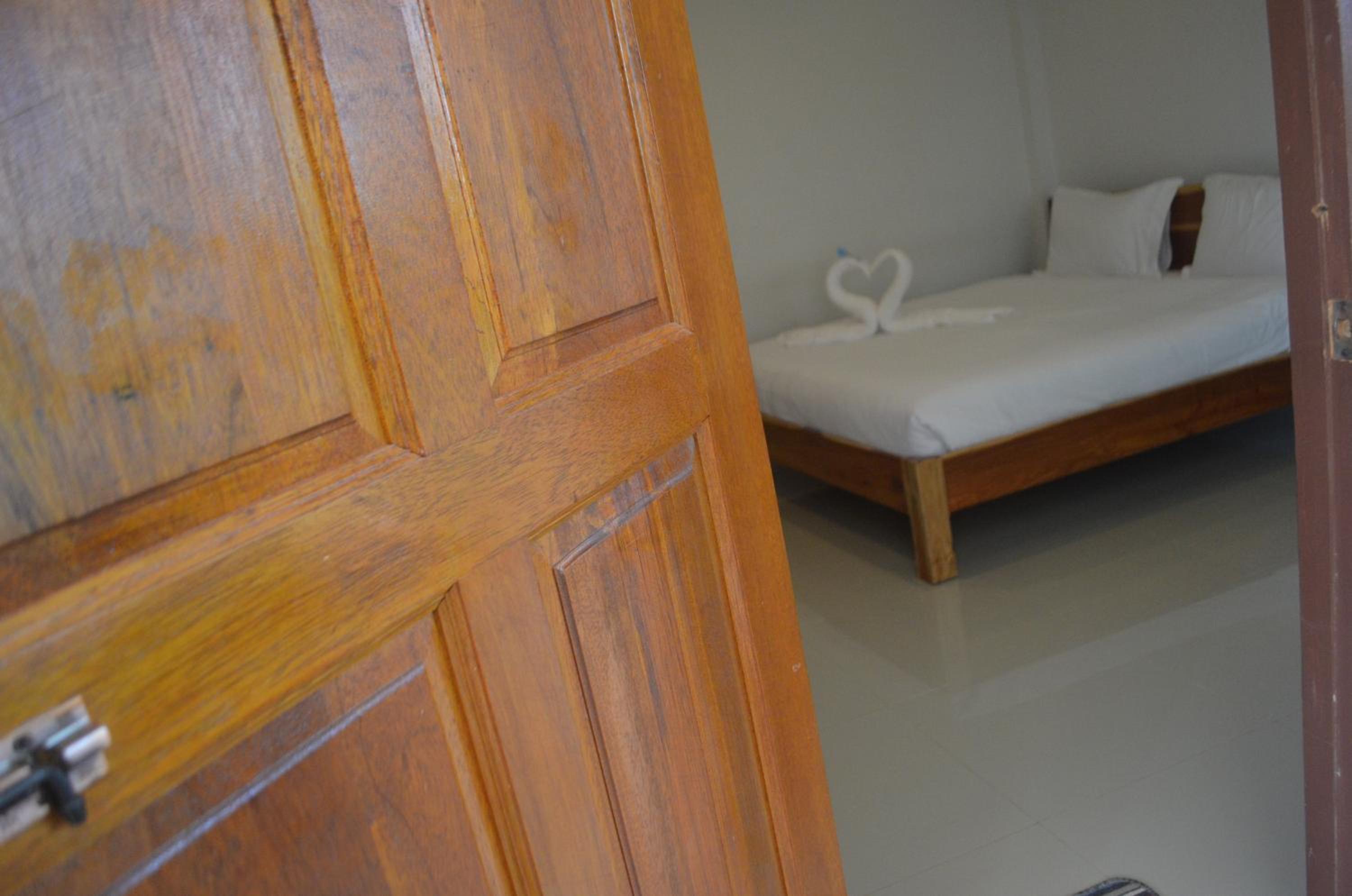 Deluxe Room - Photo 22
