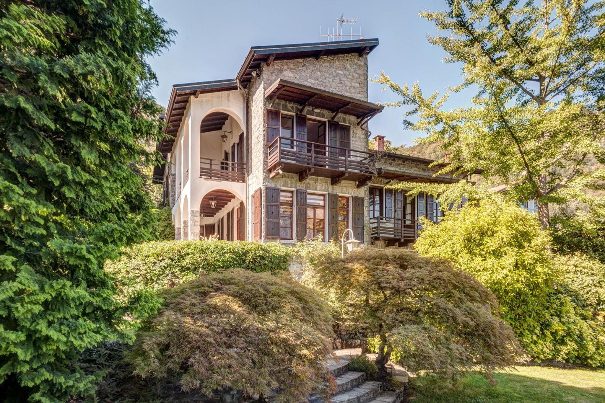 Villa with Garden View photo 2
